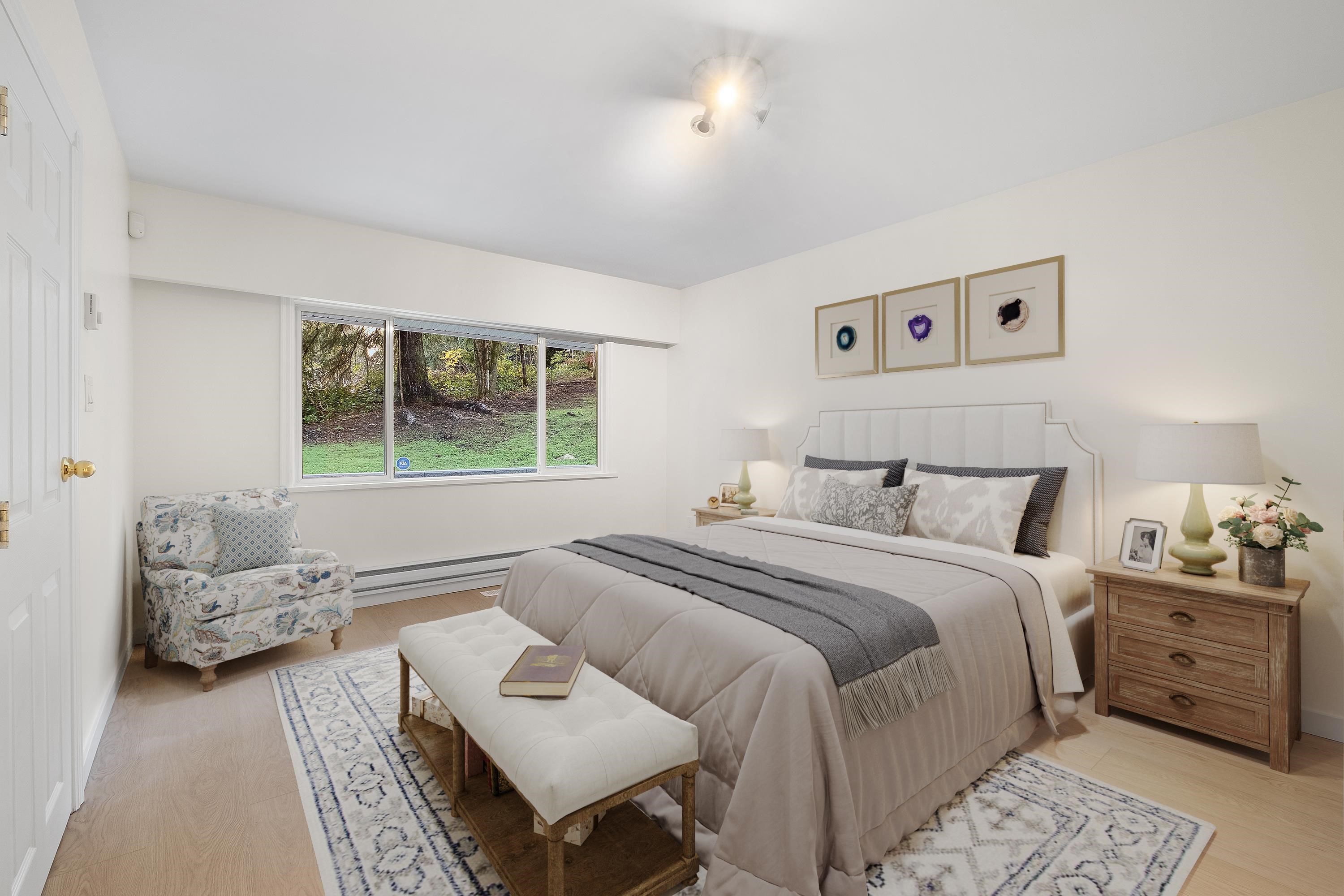Listing image of 441 SOUTHBOROUGH DRIVE