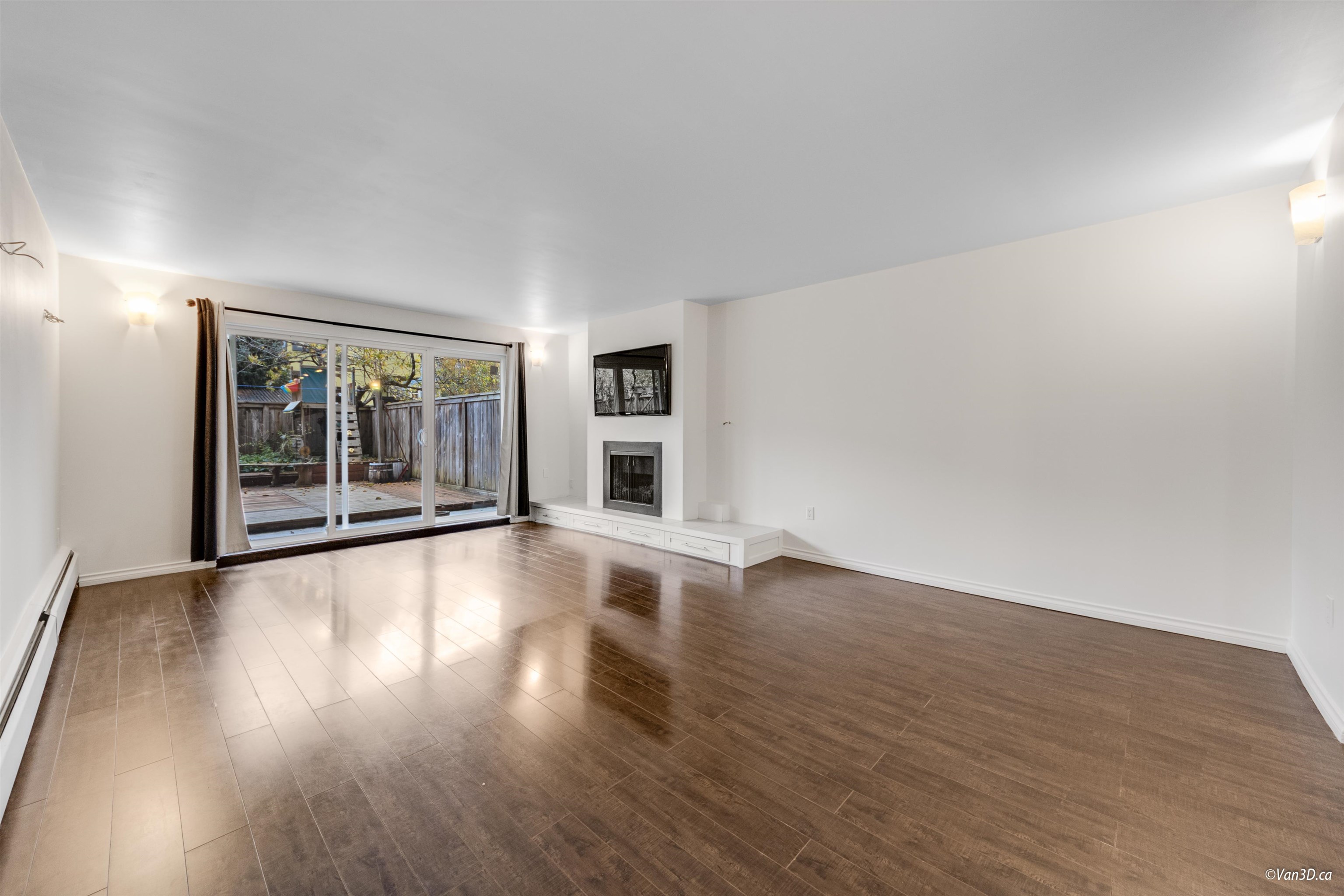 103 1429 William Street, Vancouver, Grandview Woodland, V5L 4W8 1