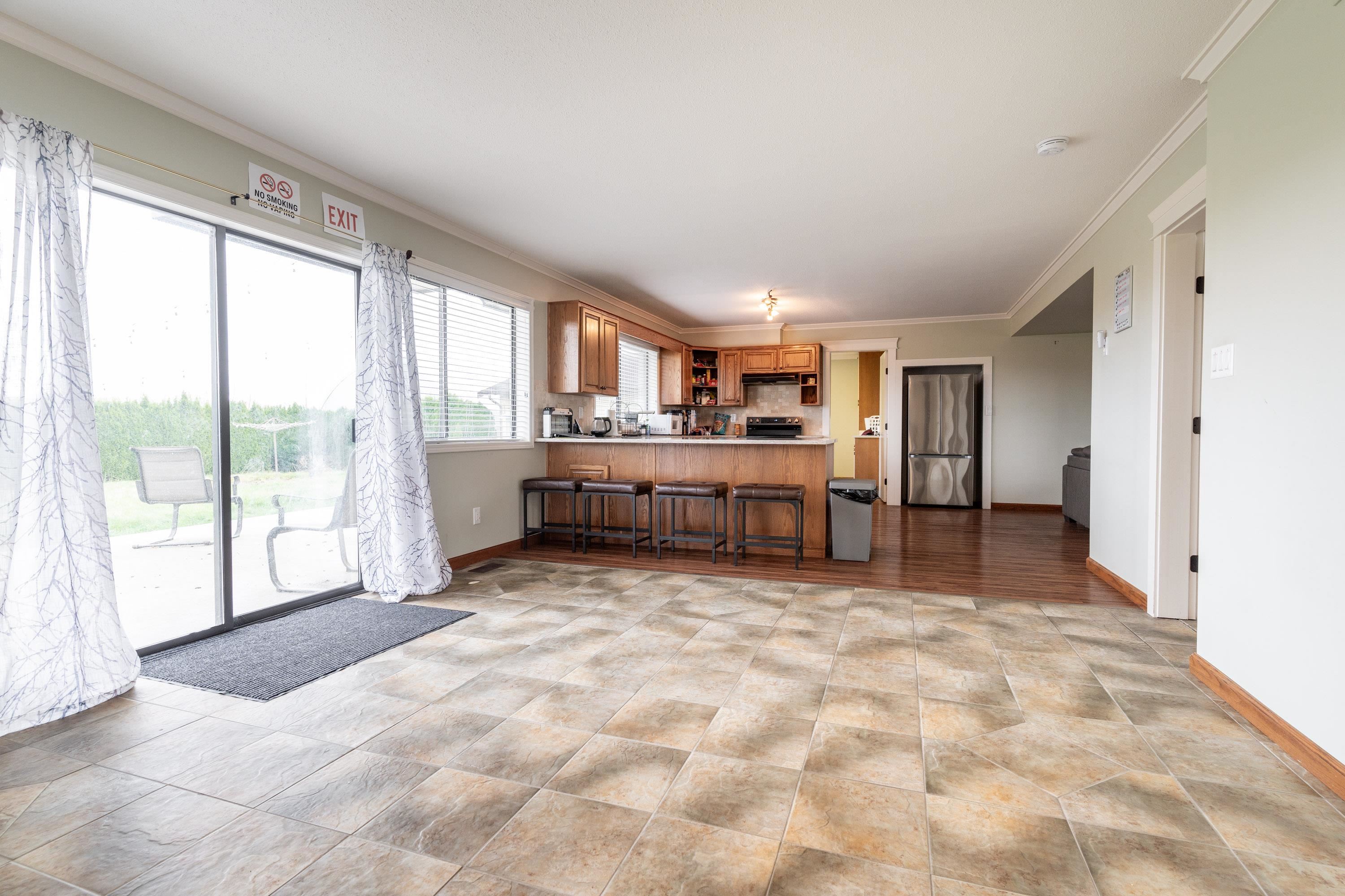 21787 Maxwell Crescent, Langley, Salmon River, V2Y 0W9 4