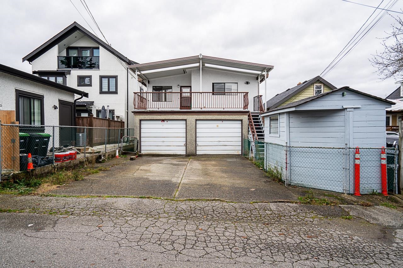 4064 Rupert Street, Vancouver, Renfrew Heights, V5R 2H3 25