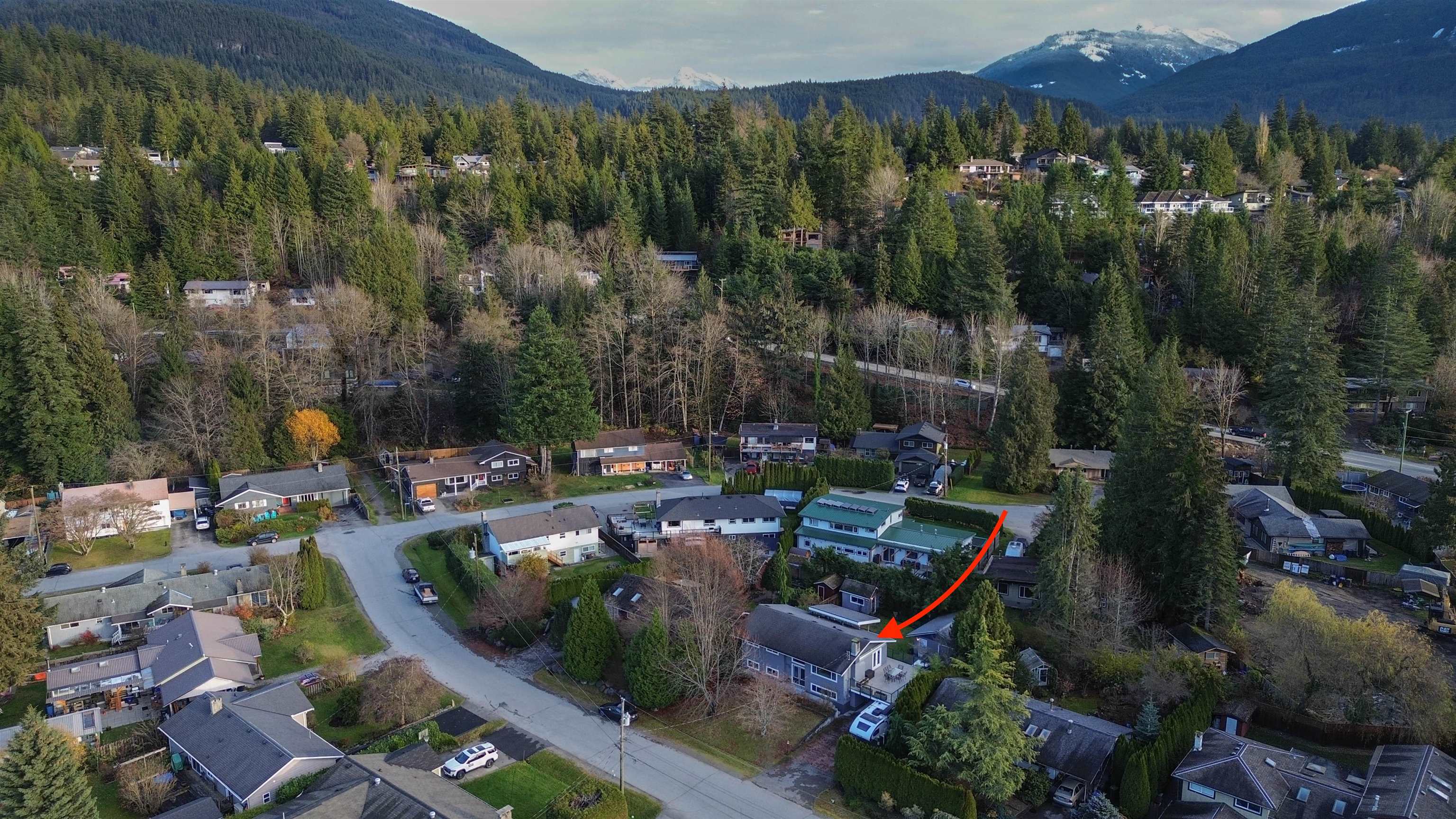 2170 Parkway Road, Squamish, Garibaldi Estates, V9W 6C3 32