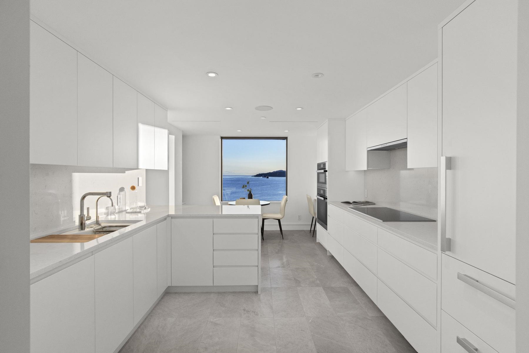 Listing image of 12 2250 BELLEVUE AVENUE