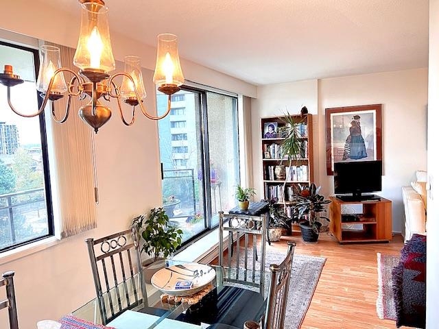 Listing image of 303 444 LONSDALE AVENUE