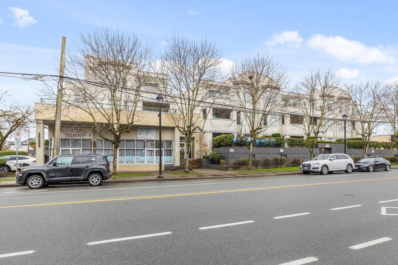Langley City Apartment/Condo for sale:  2 bedroom 1,407 sq.ft. (Listed 2024-12-02)