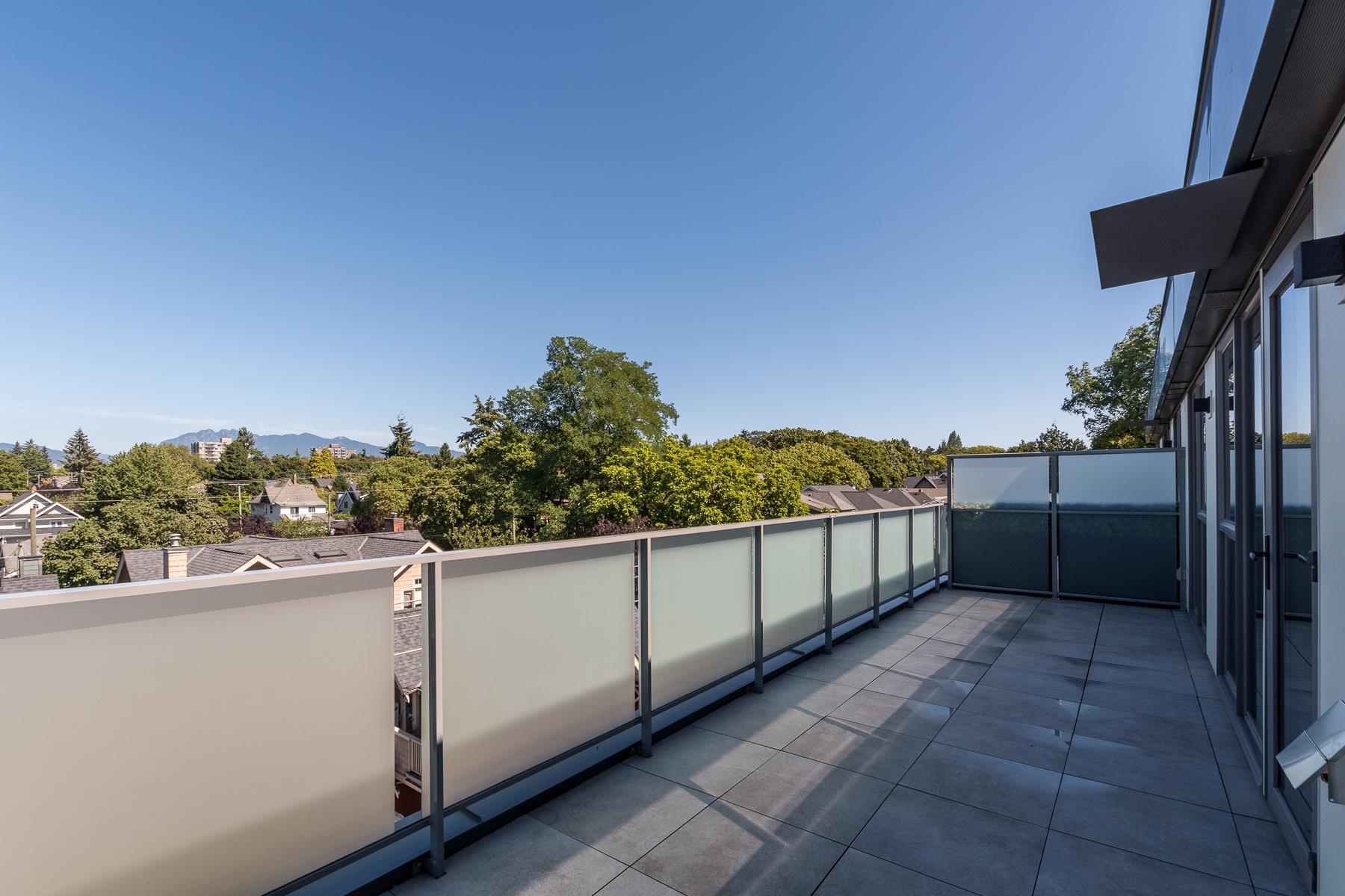 404 2485 Larch Street, Vancouver, Kitsilano, V6K 0A3 23