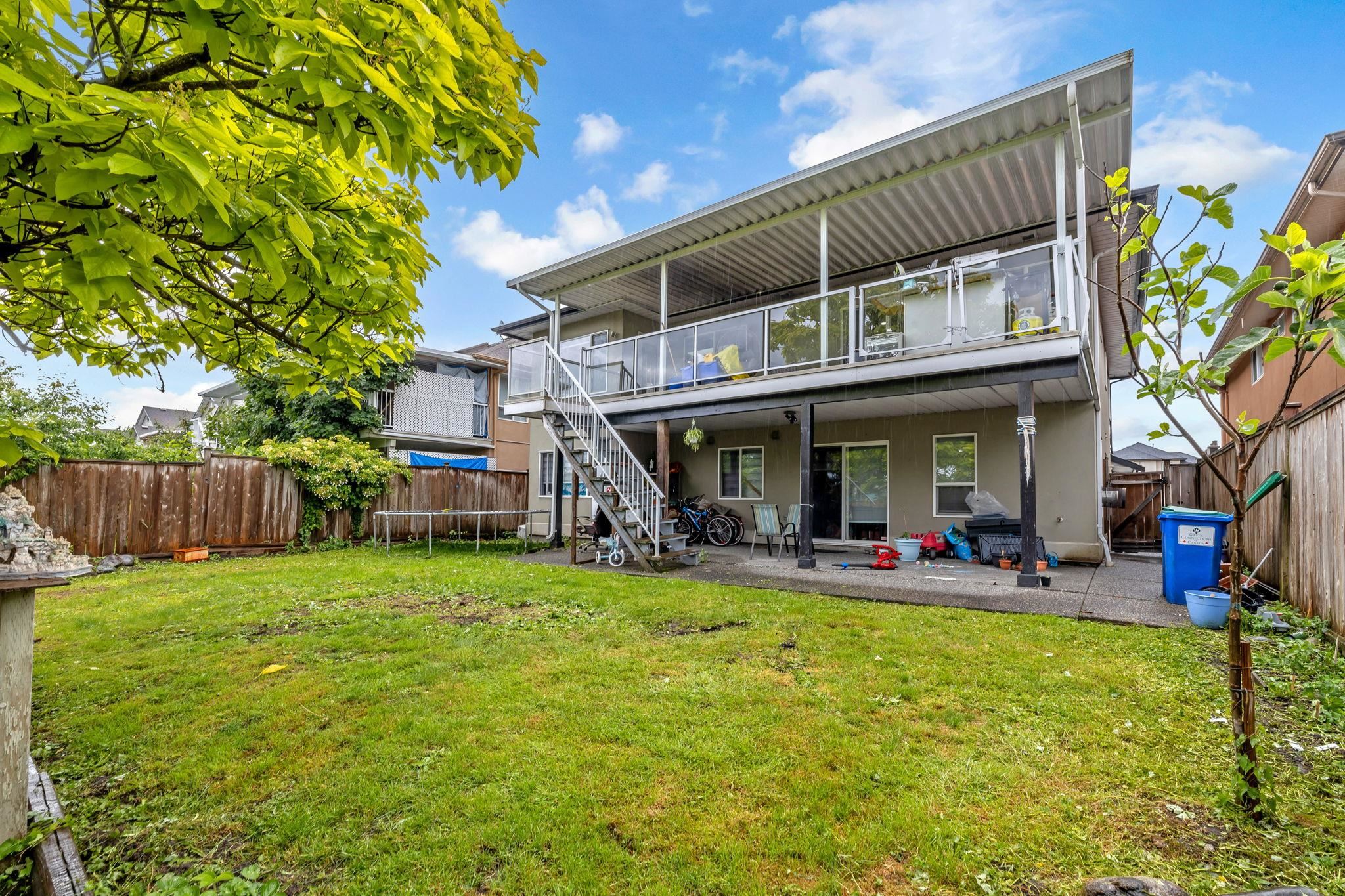 12157 201 Street, Maple Ridge, Northwest Maple Ridge, V2X 3M4 29