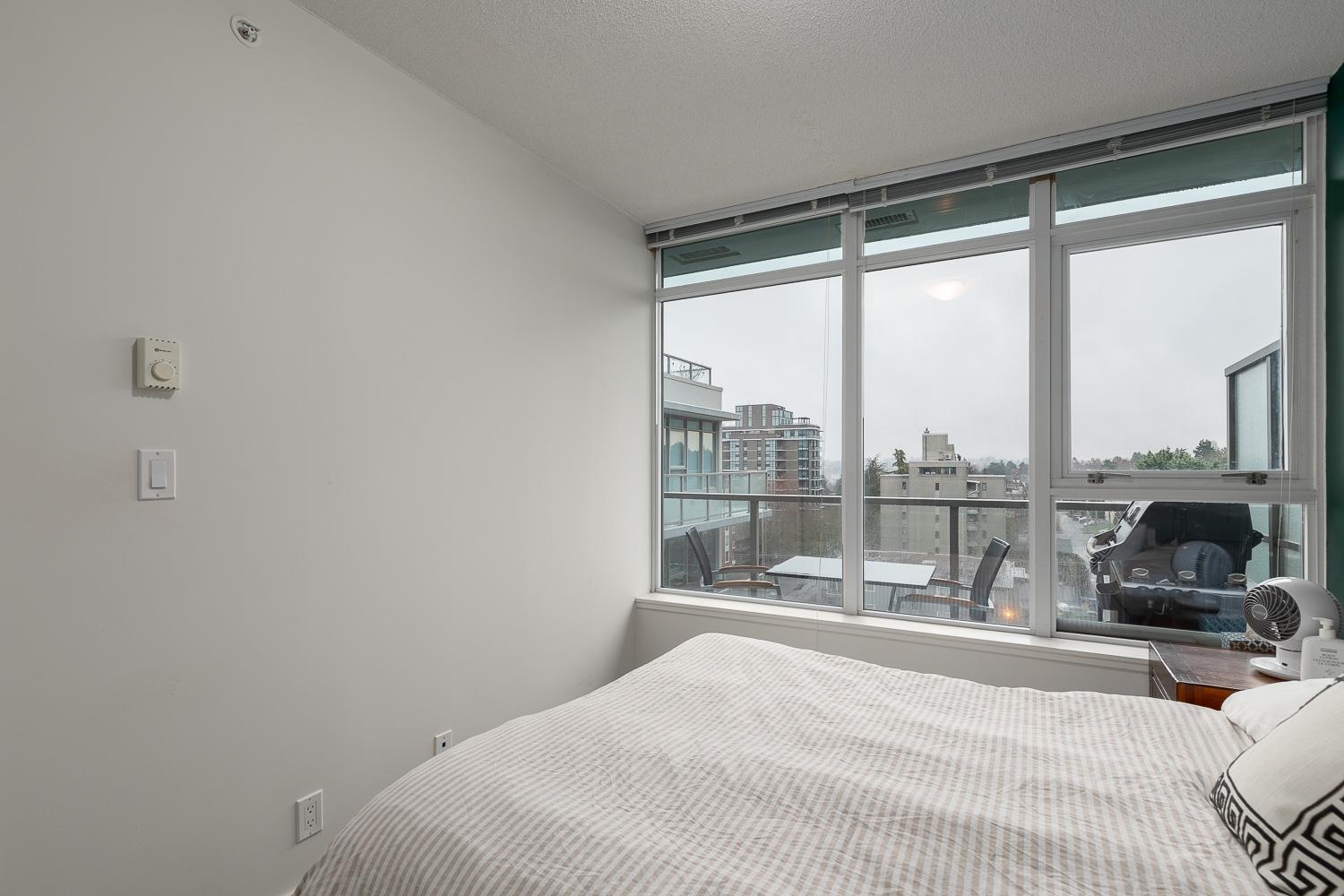 812 250 E 6th Avenue, Vancouver, Mount Pleasant VE, V5T 0B7 11