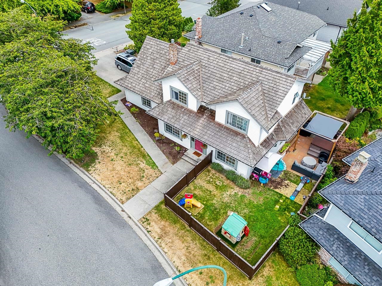 15578 Roper Avenue, White Rock, White Rock, V4B 2G5 36