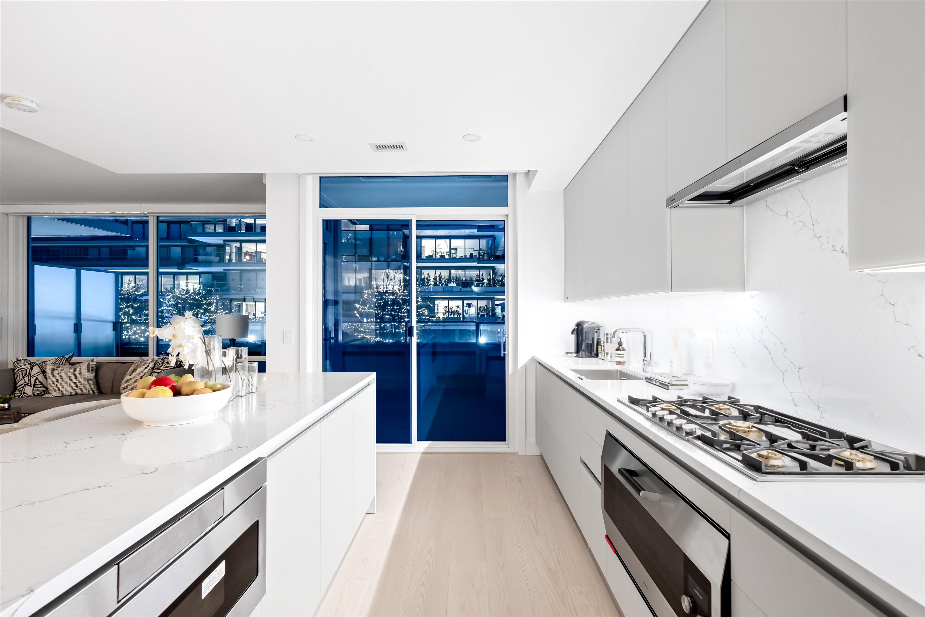 Listing image of 206 1331 MARINE DRIVE