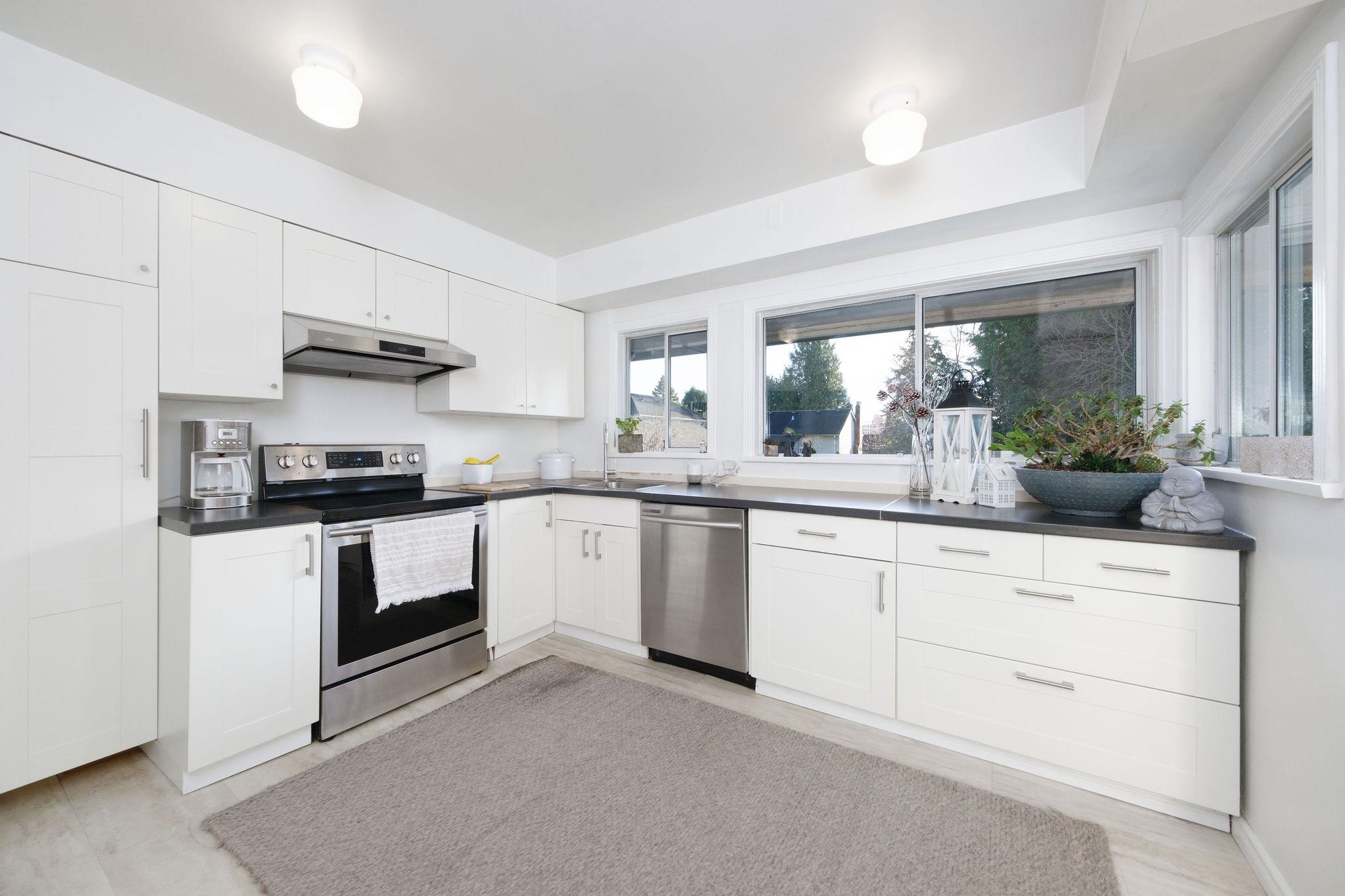 Listing image of 2250 HAYWOOD AVENUE