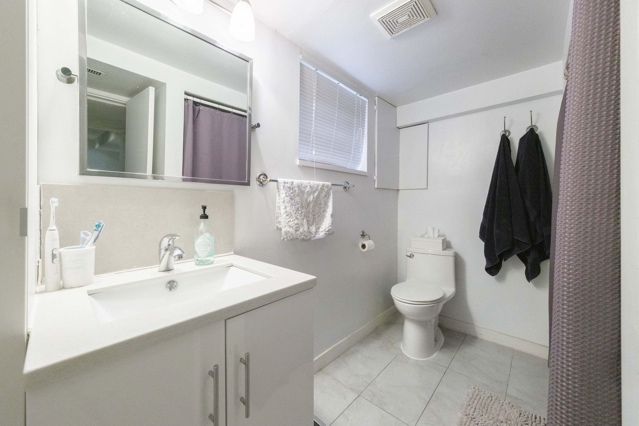 Listing image of 2250 HAYWOOD AVENUE