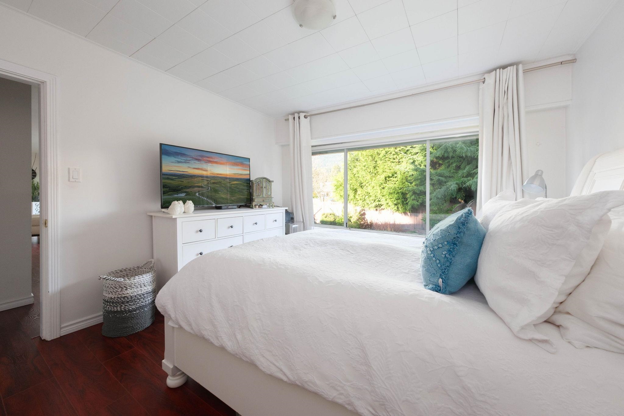 Listing image of 2250 HAYWOOD AVENUE