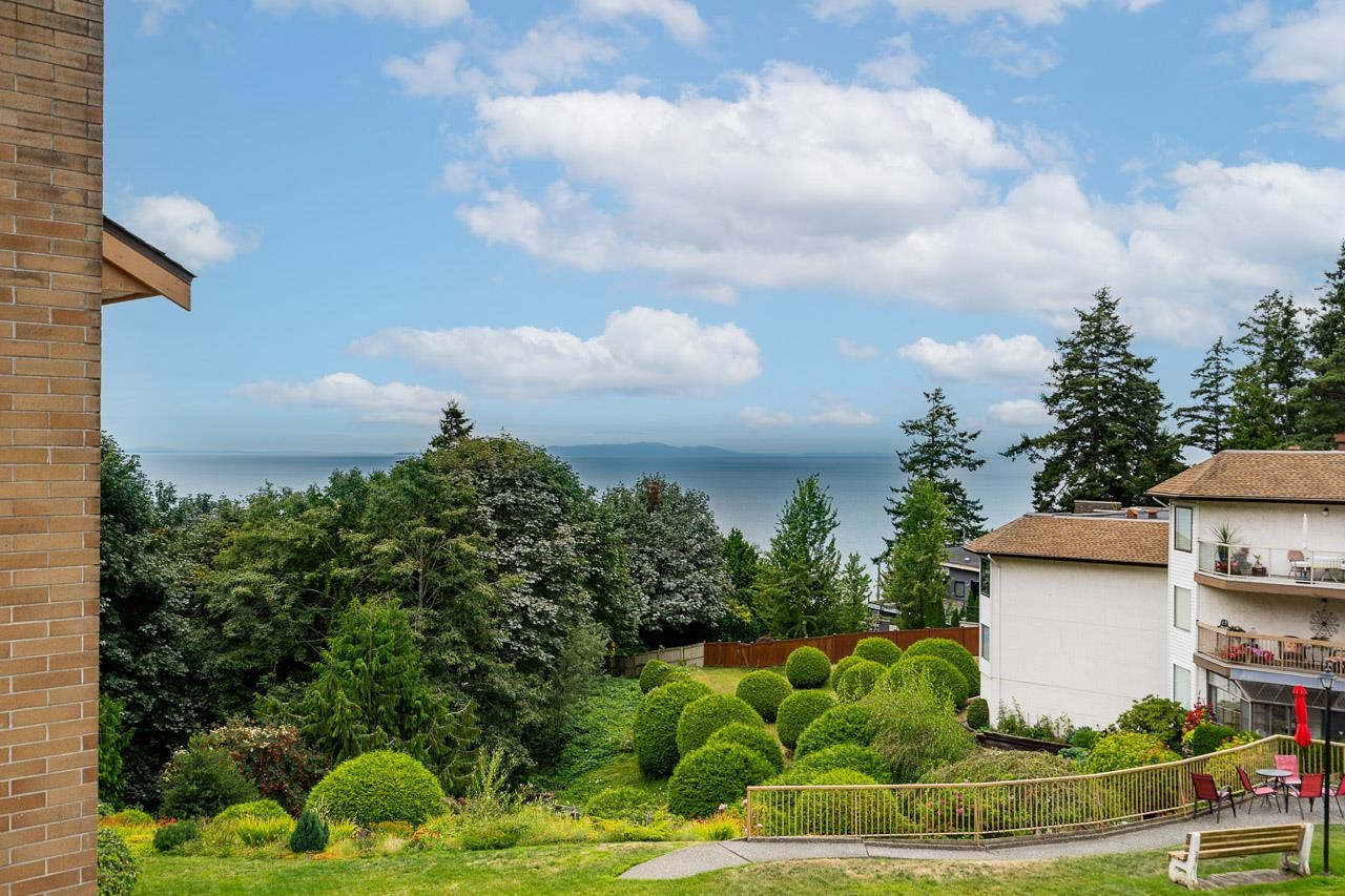 406 1350 Vidal Street, White Rock, White Rock, V4B 5G6 26