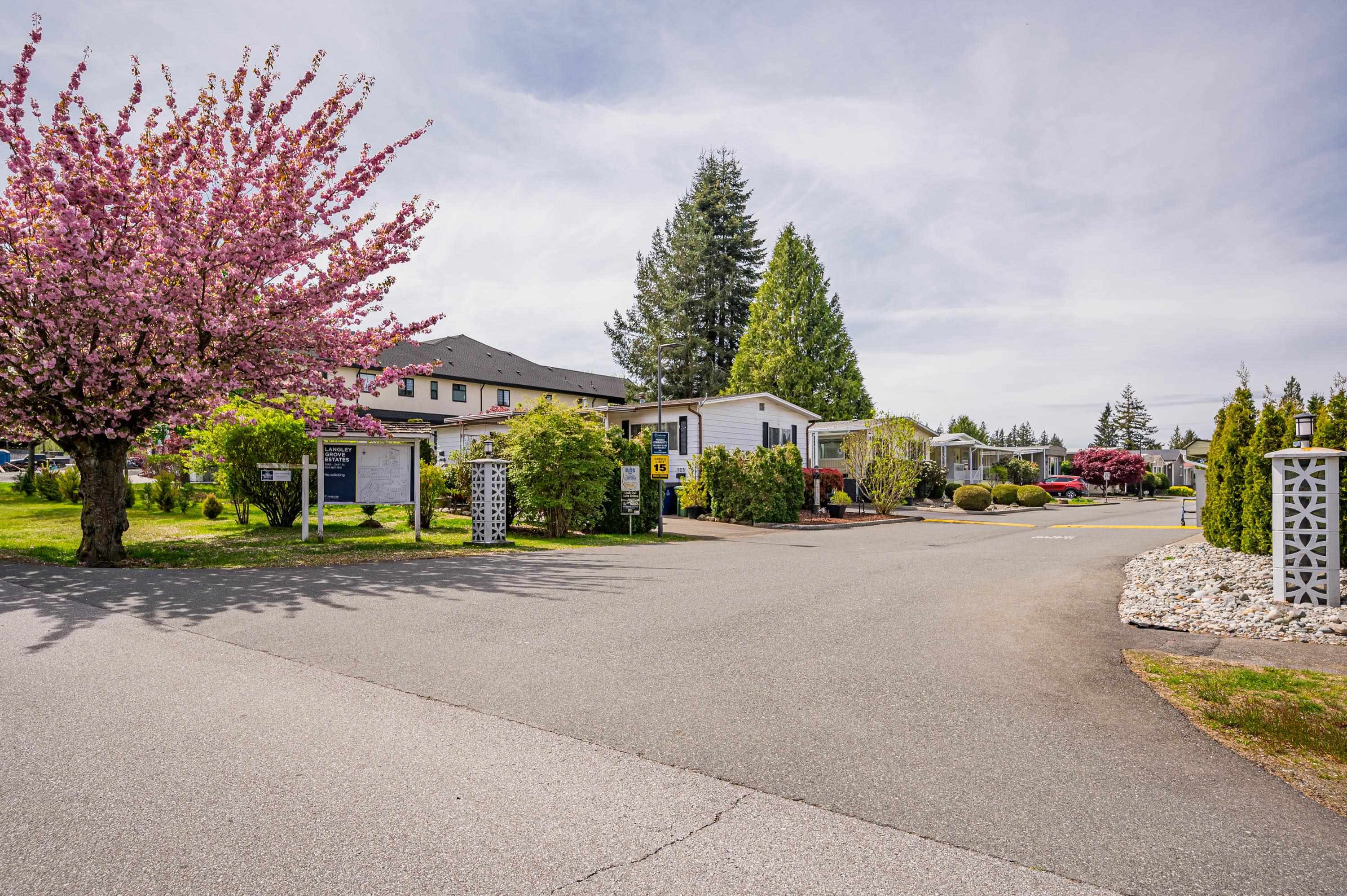 221 3665 244 Street, Langley, Otter District, V2Z 1N1 3