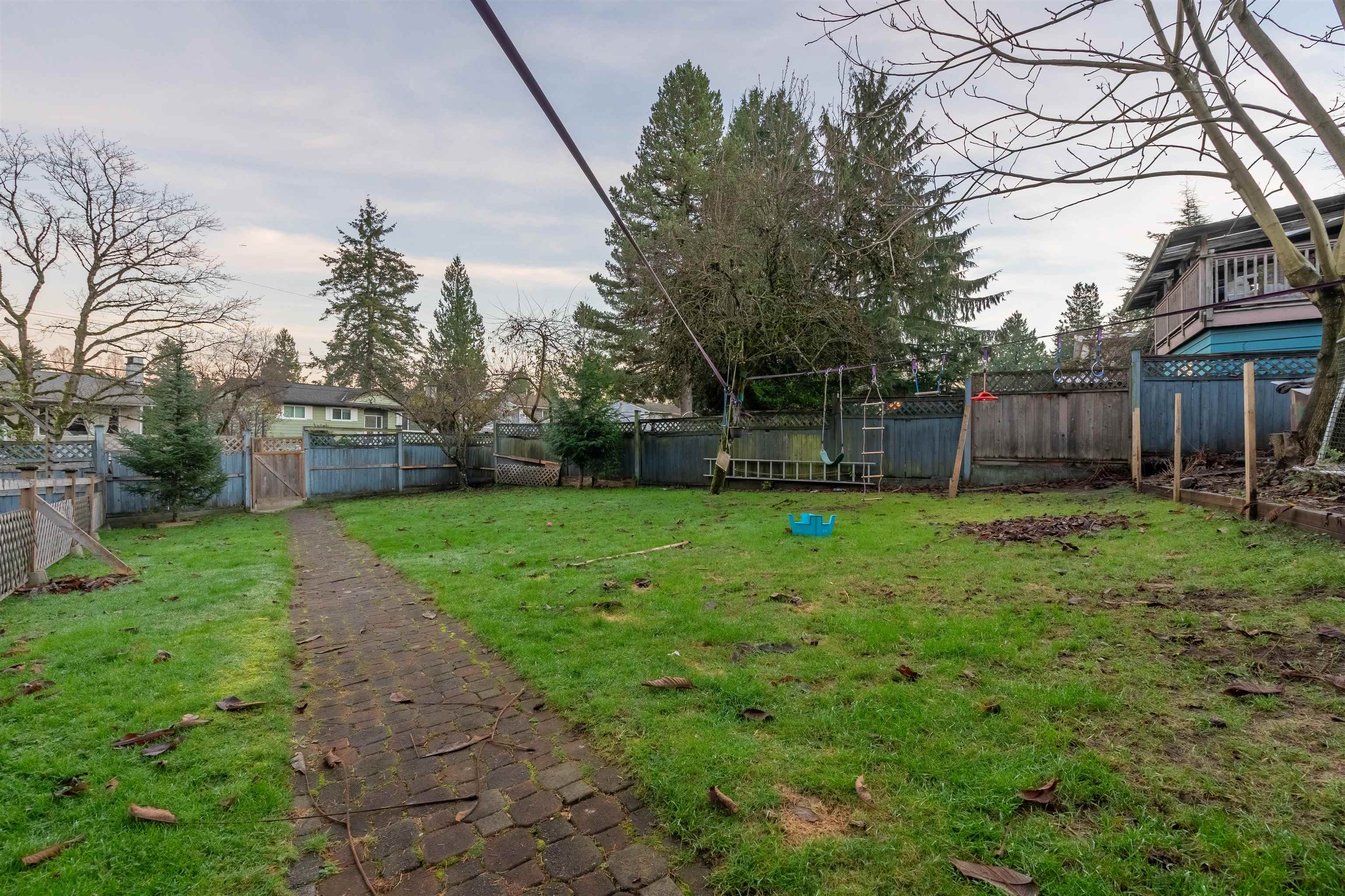 11084 148 Street, Surrey, Bolivar Heights, V3R 3Y8 21