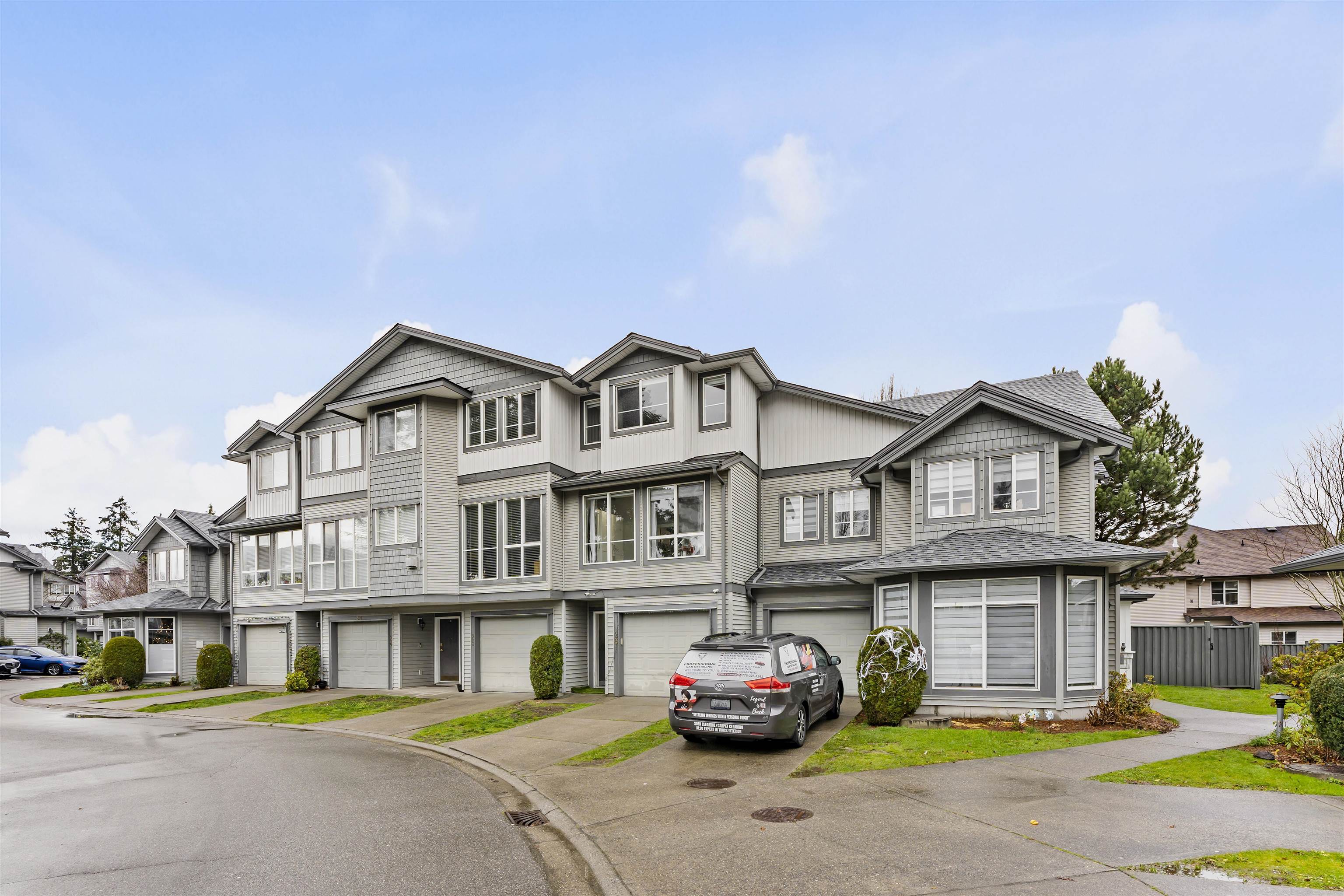 26 7250 144 Street, Surrey, East Newton, V3W 1L7 2