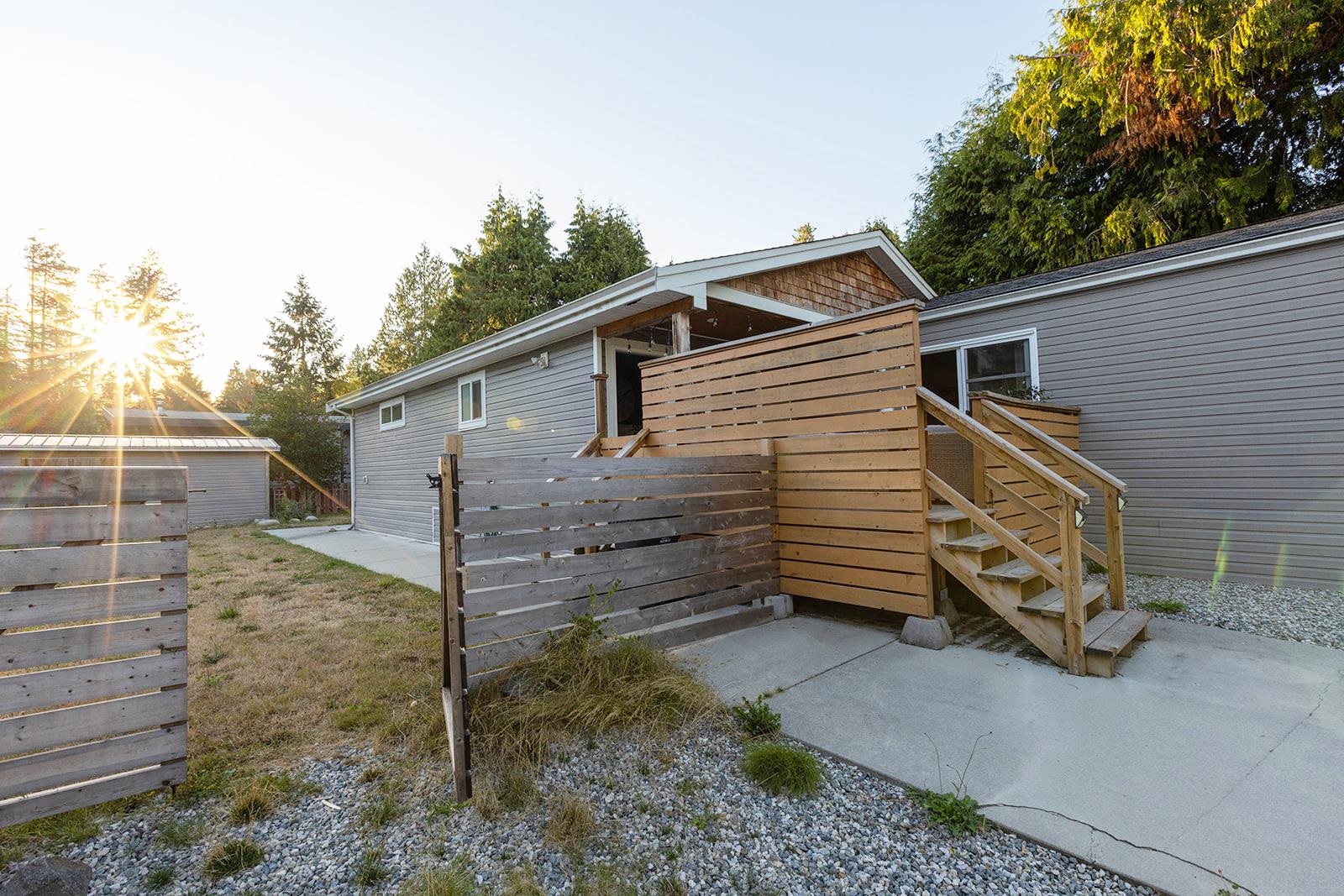 5611 Wakefield Road, Sechelt, Sechelt District, V7Z 0N3 38