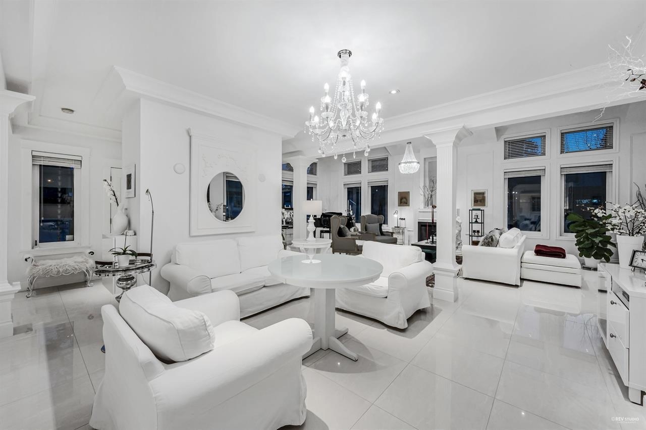 Listing image of 4511 CAPILANO ROAD