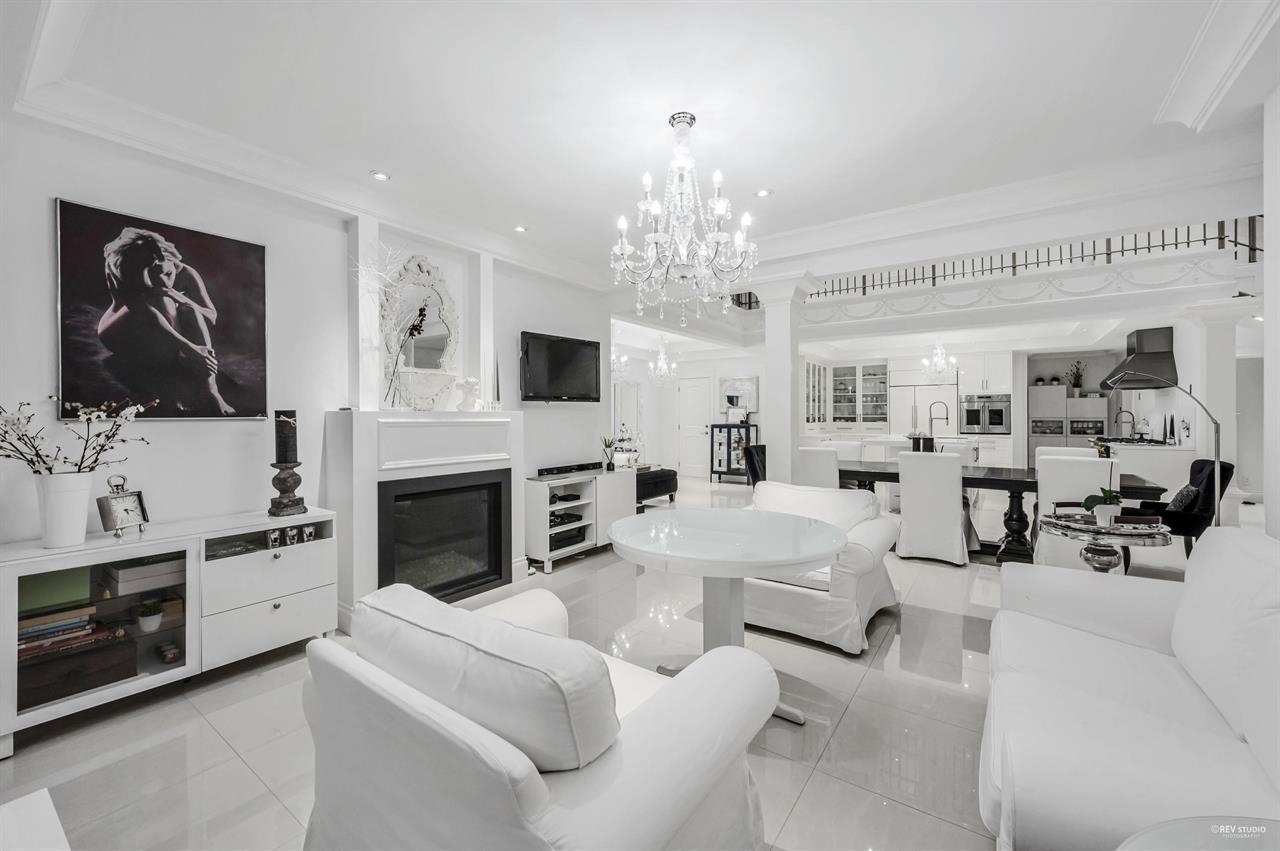 Listing image of 4511 CAPILANO ROAD