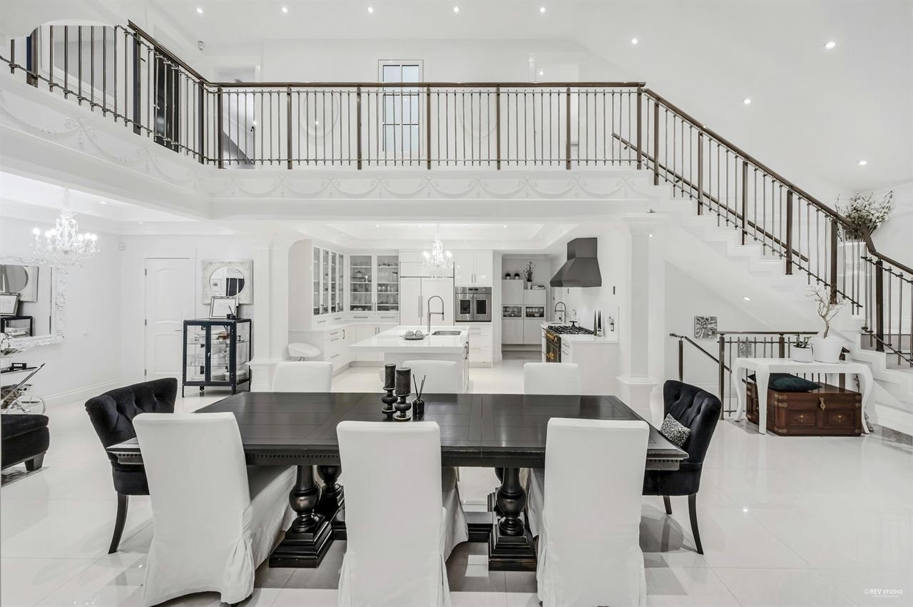 Listing image of 4511 CAPILANO ROAD