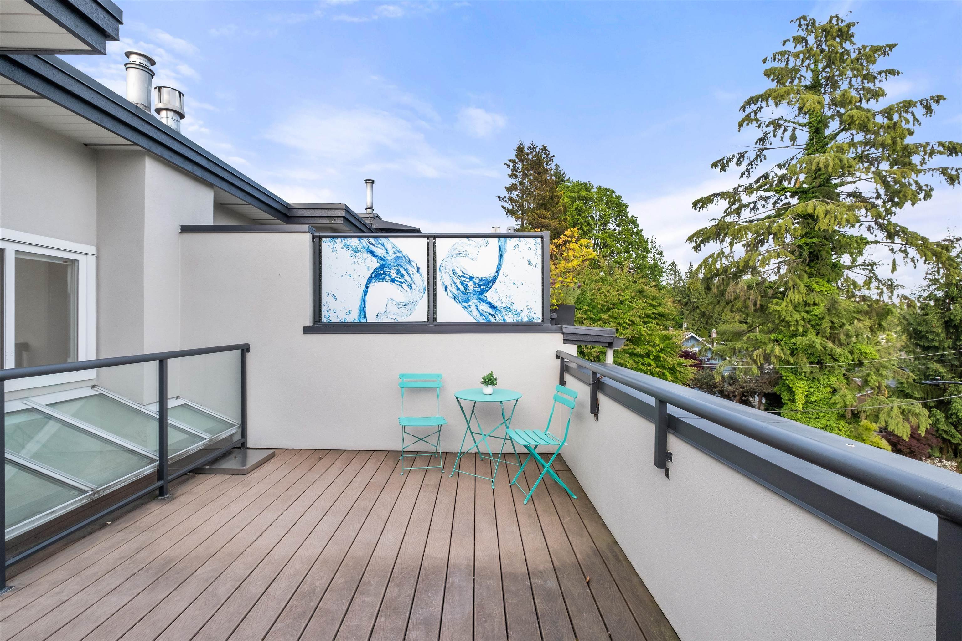 106 E 26th Street, North Vancouver, Upper Lonsdale, V7N 1A5 25