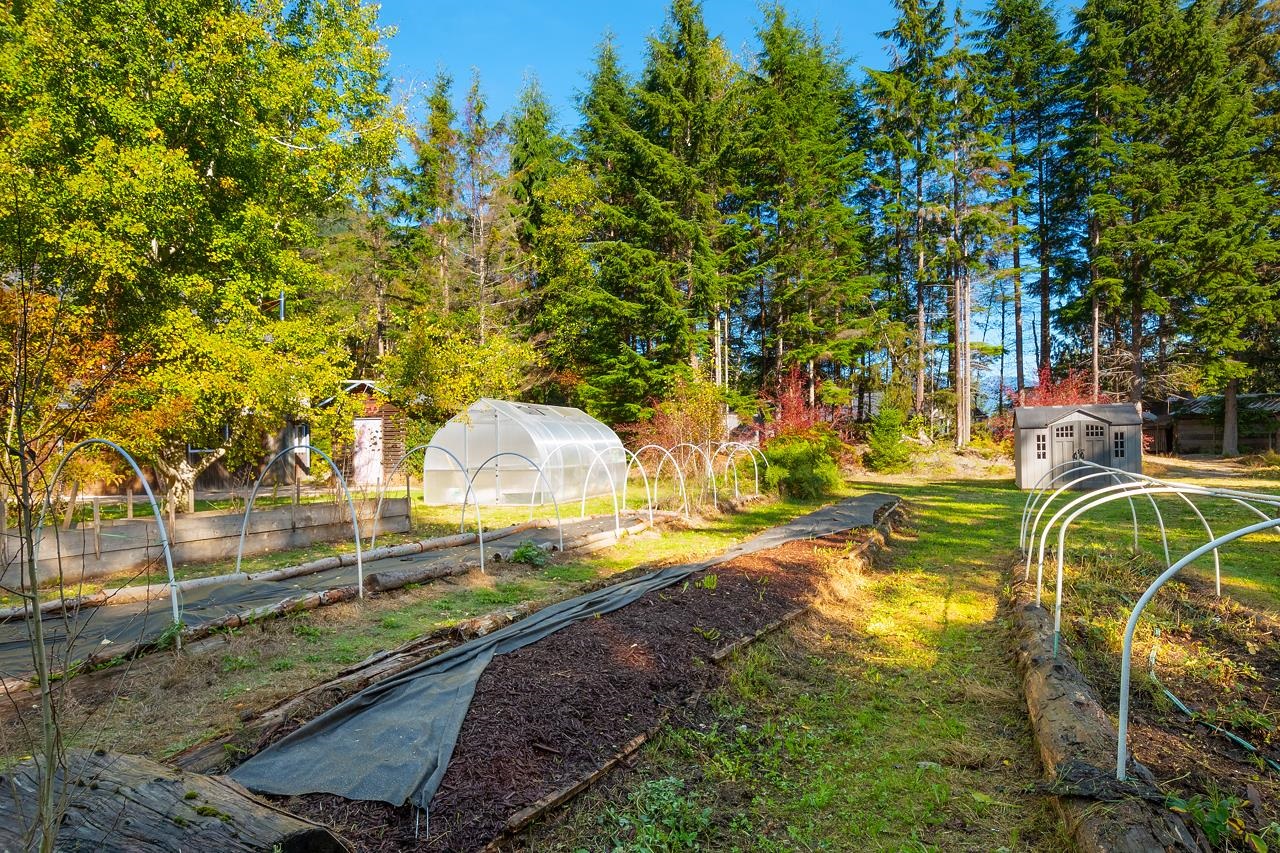 Listing image of 1293 WESTSIDE ROAD