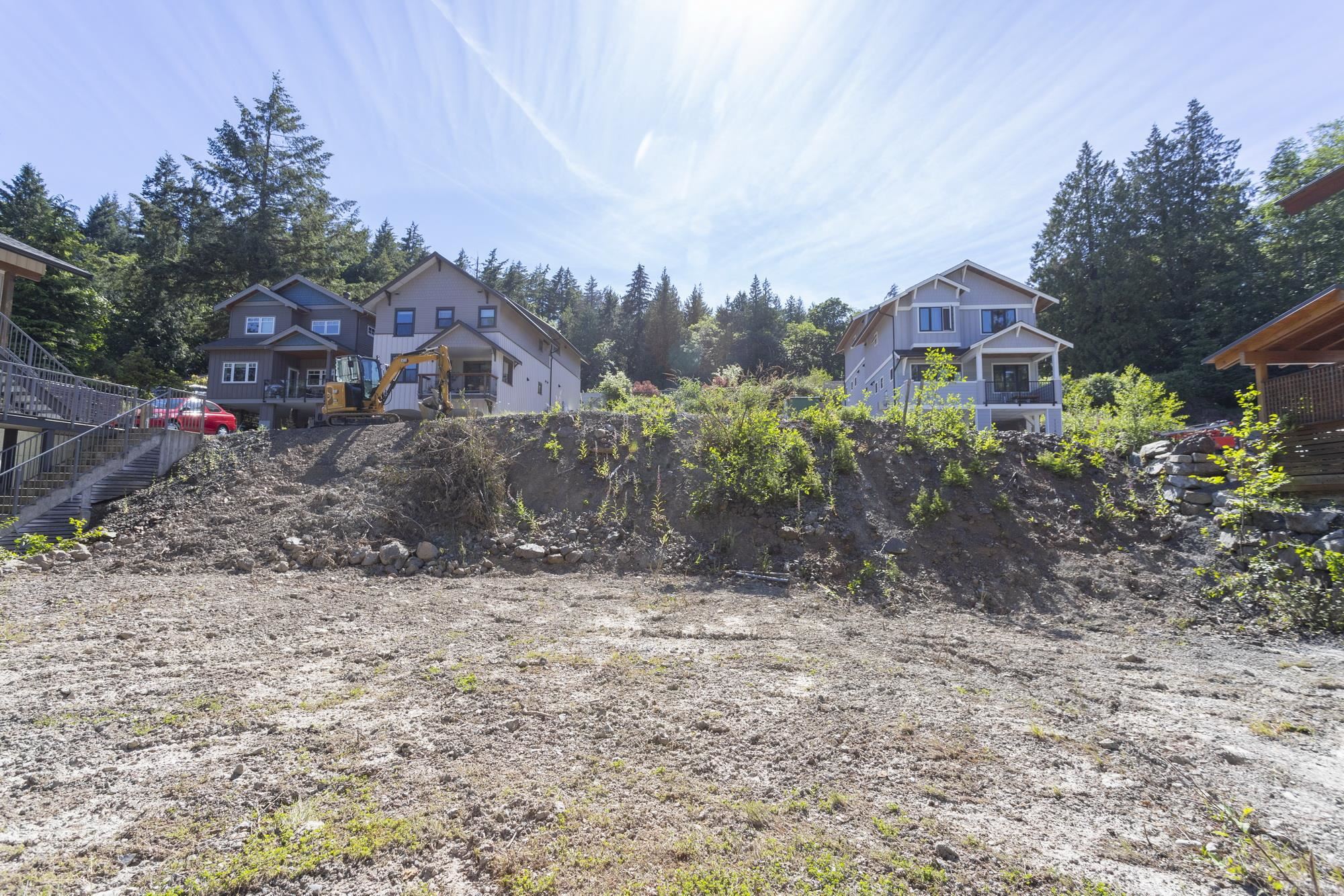 Listing image of 1088 FOXGLOVE LANE