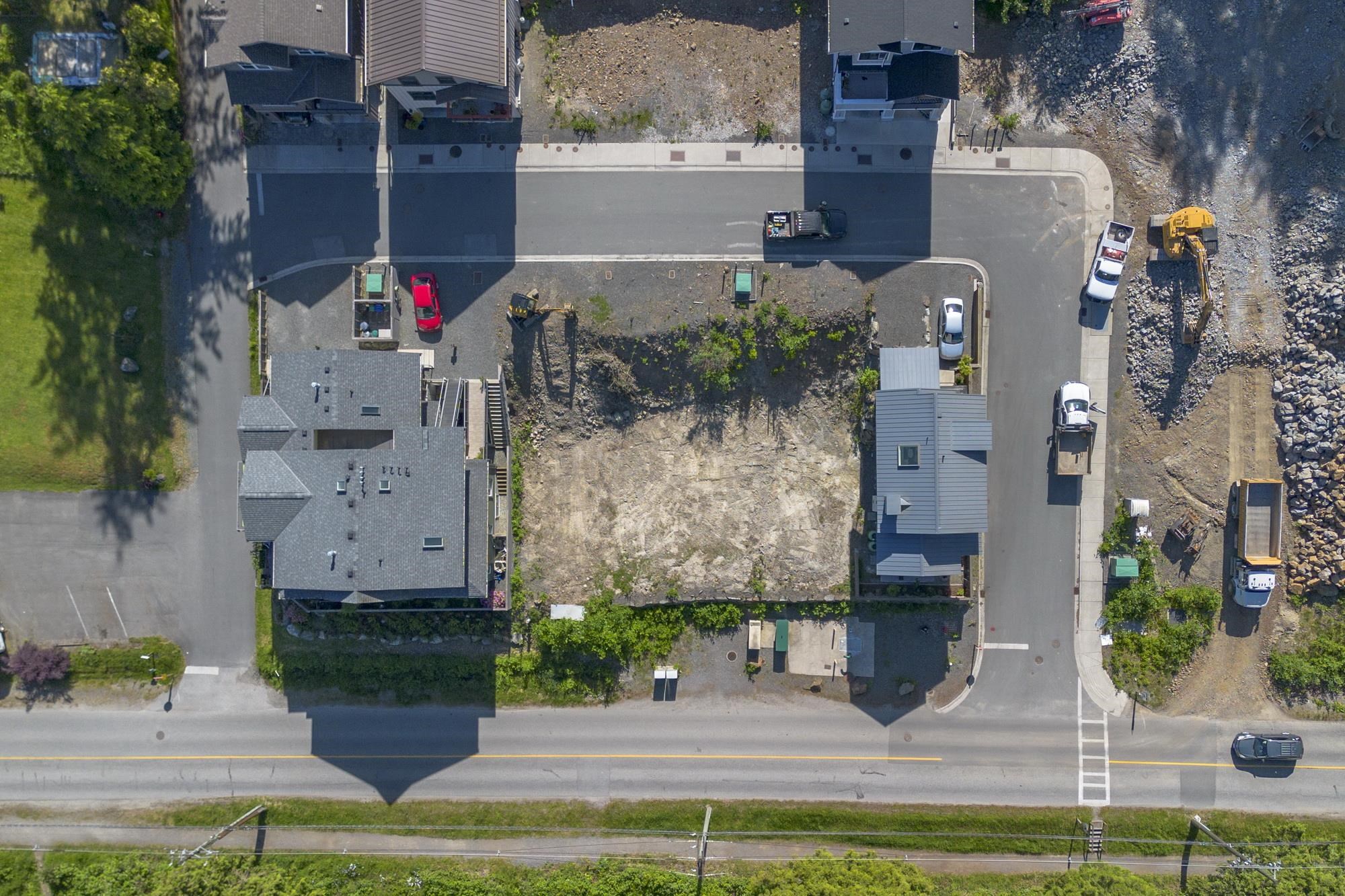 Listing image of 1088 FOXGLOVE LANE