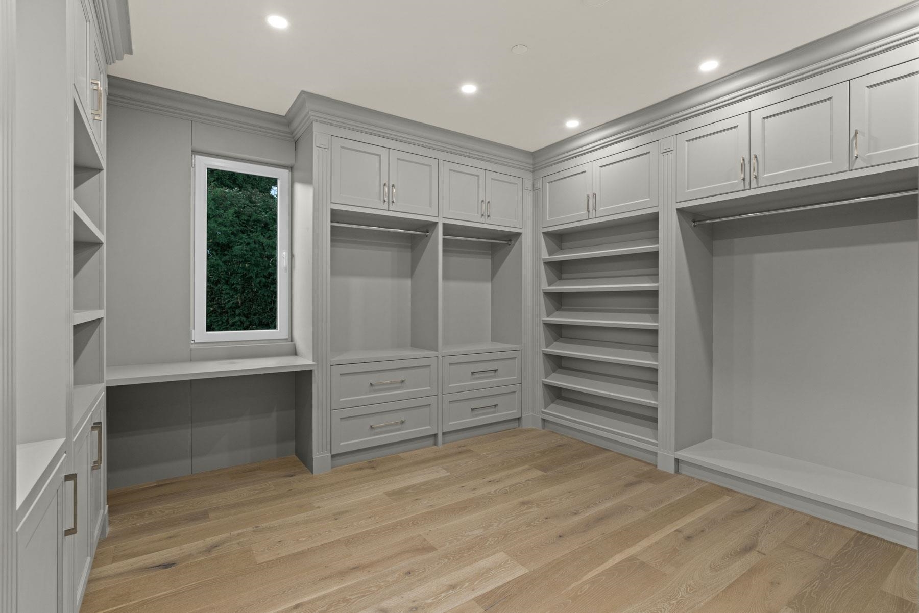 Listing image of 1445 SANDHURST PLACE