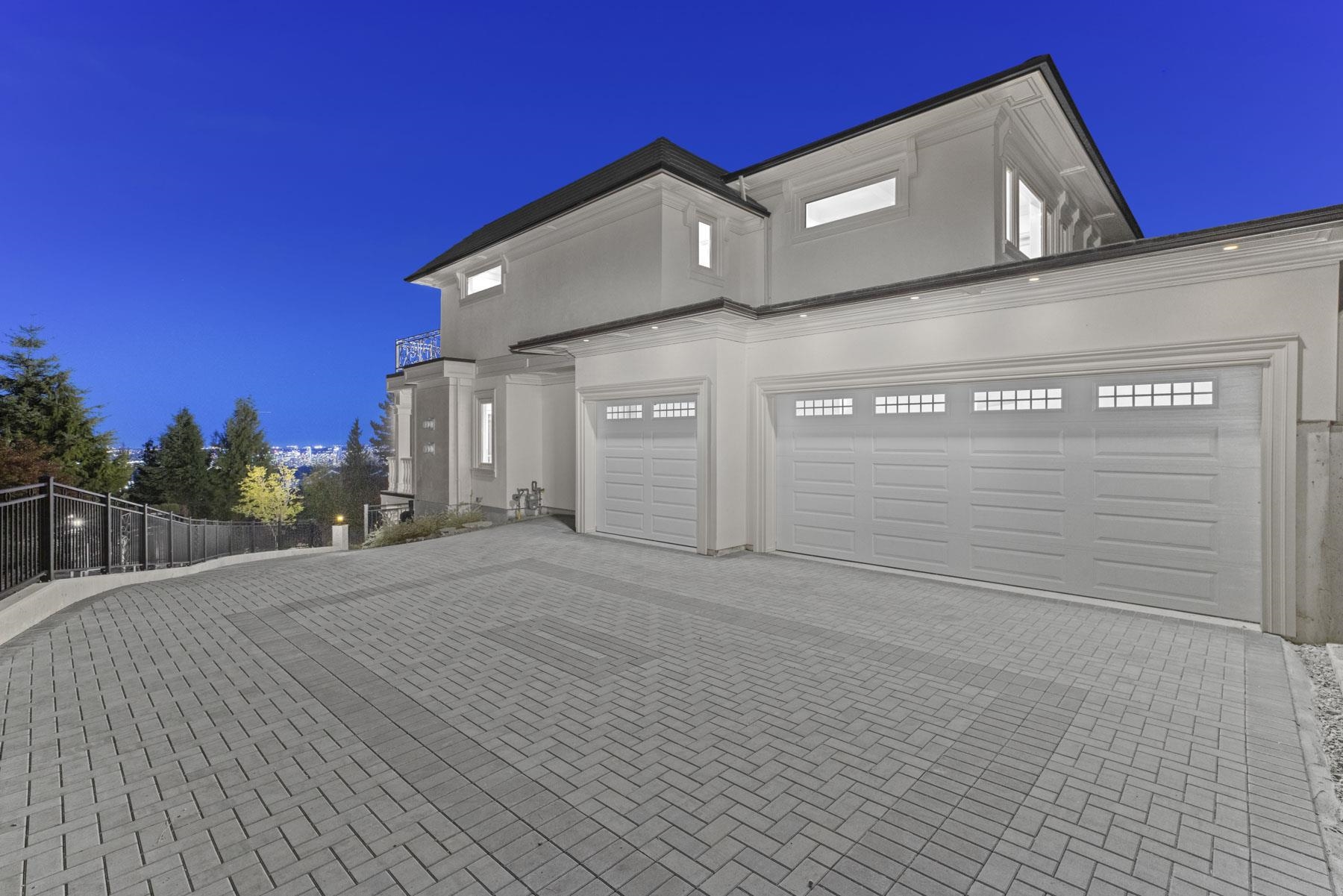 Listing image of 1445 SANDHURST PLACE