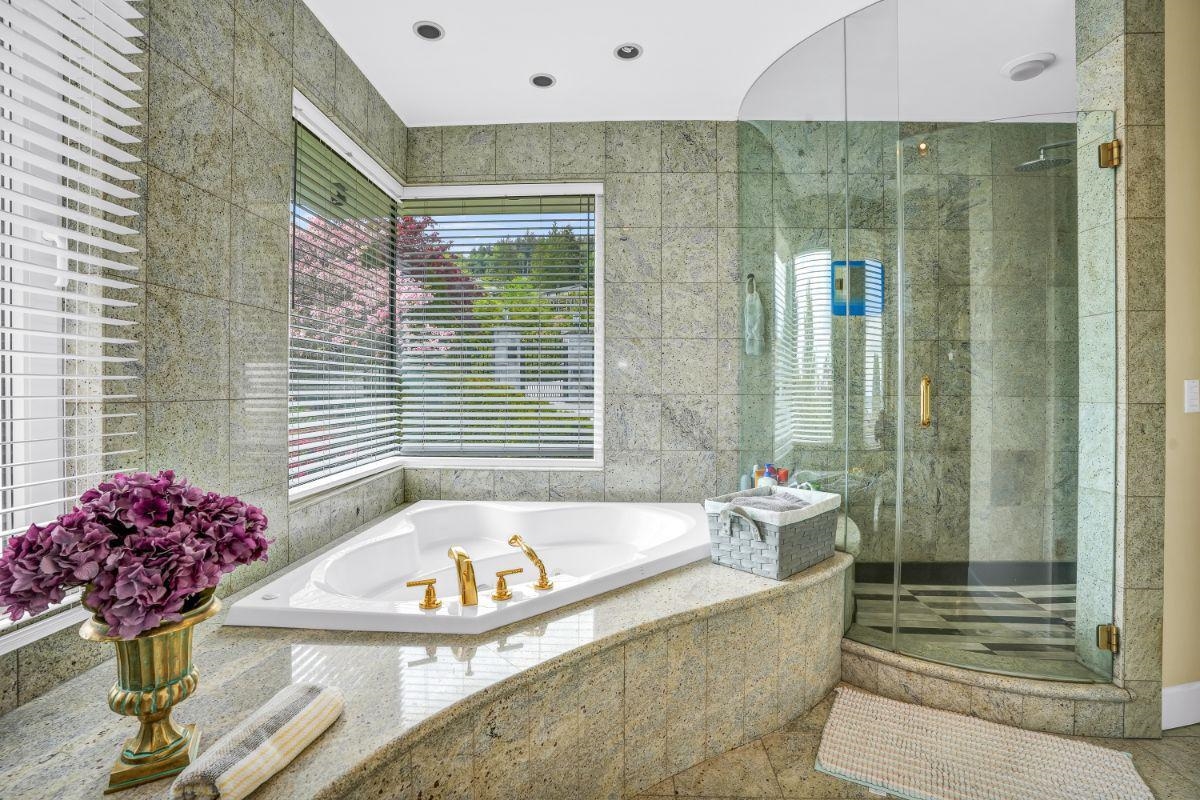 Listing image of 1409 CHARTWELL DRIVE
