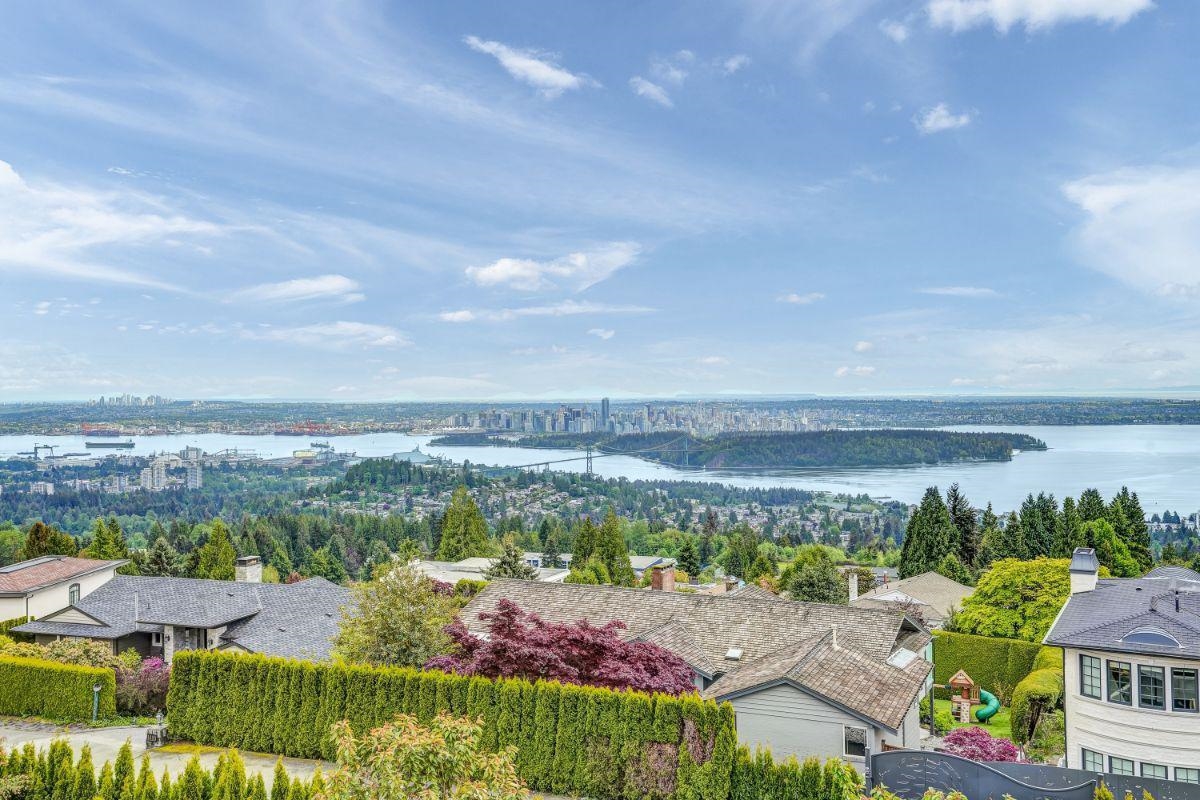 Listing image of 1409 CHARTWELL DRIVE
