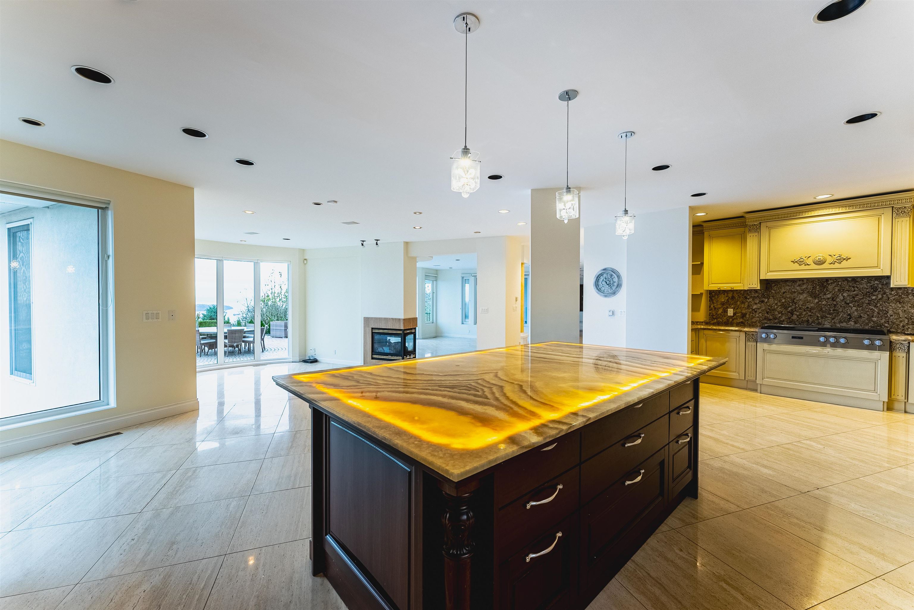 Listing image of 1409 CHARTWELL DRIVE