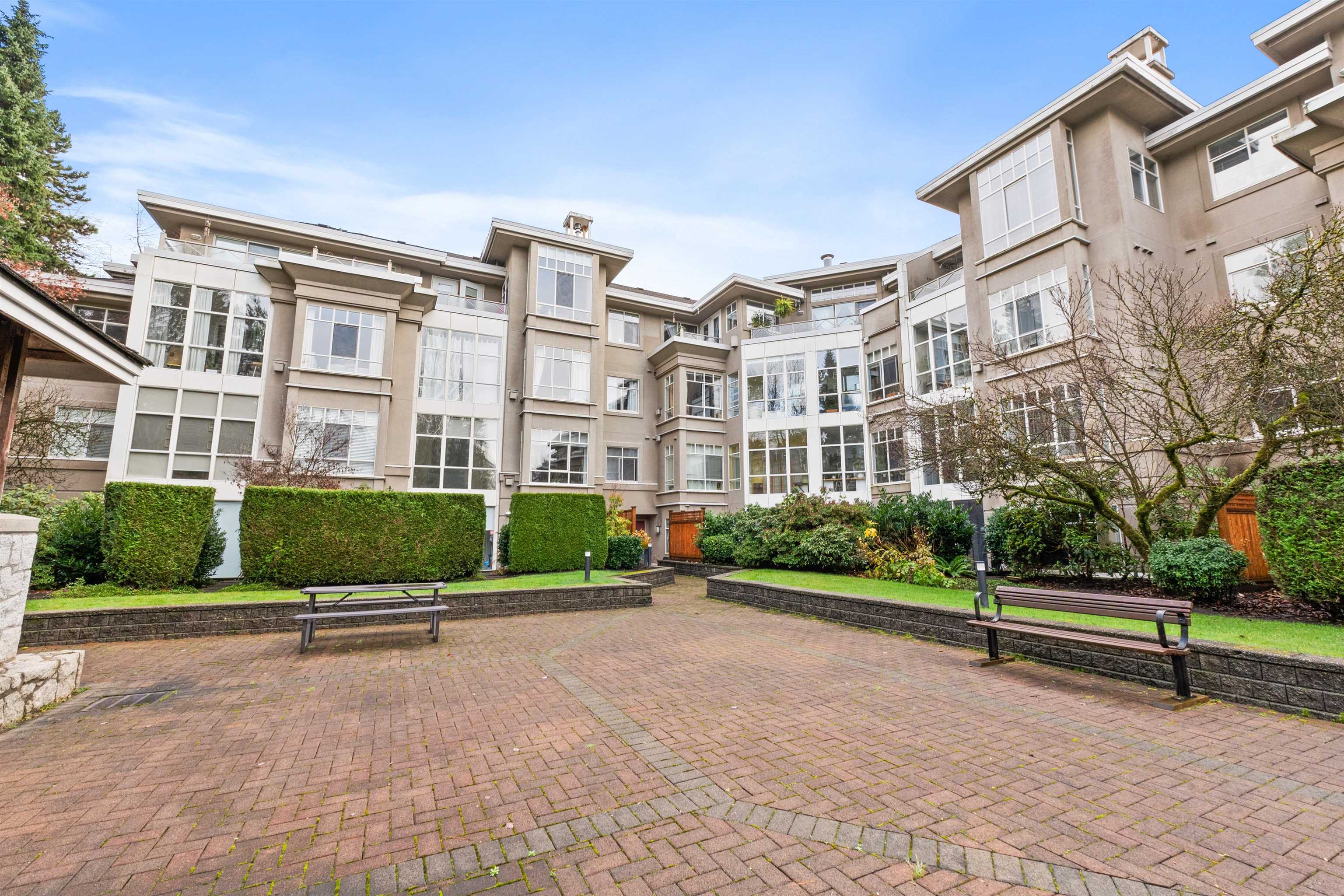 Listing image of 317 630 ROCHE POINT DRIVE
