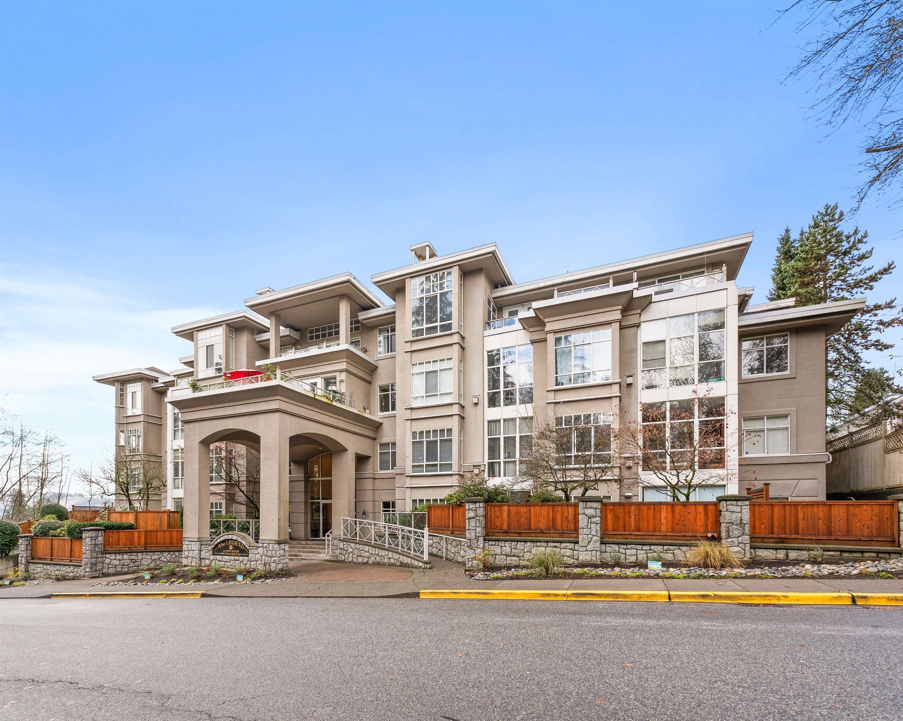 Listing image of 317 630 ROCHE POINT DRIVE