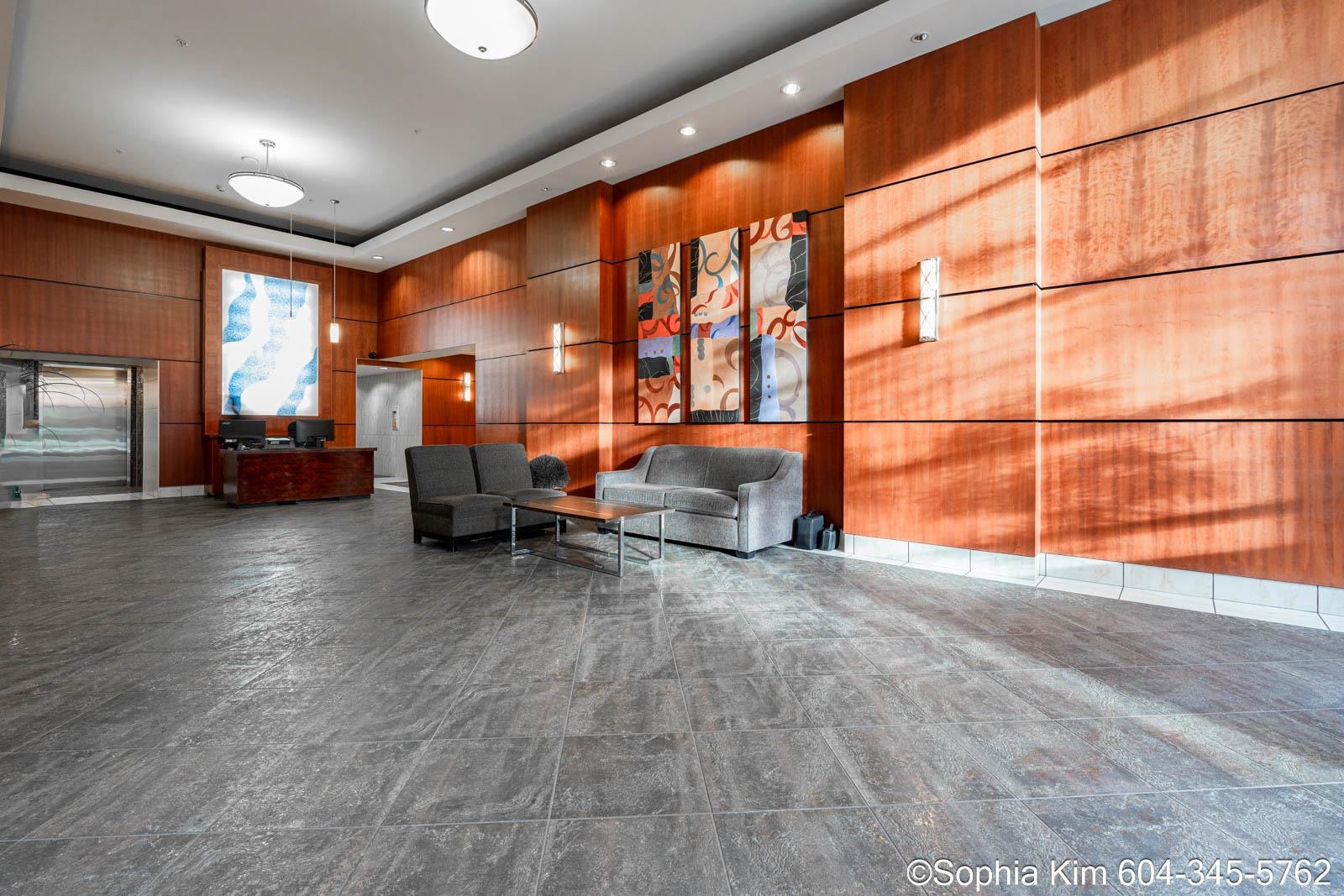 Listing image of 2004 188 E ESPLANADE