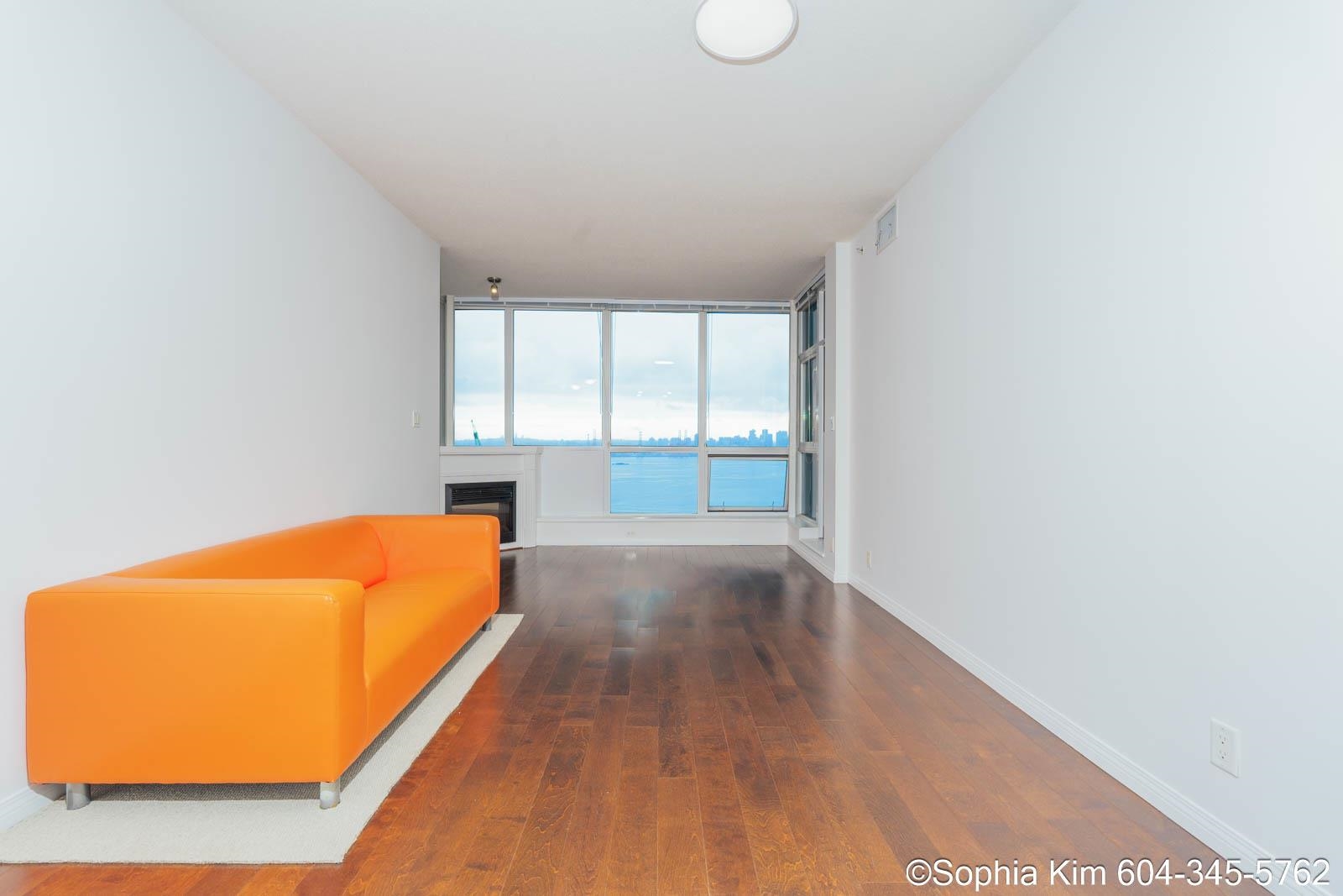 Listing image of 2004 188 E ESPLANADE