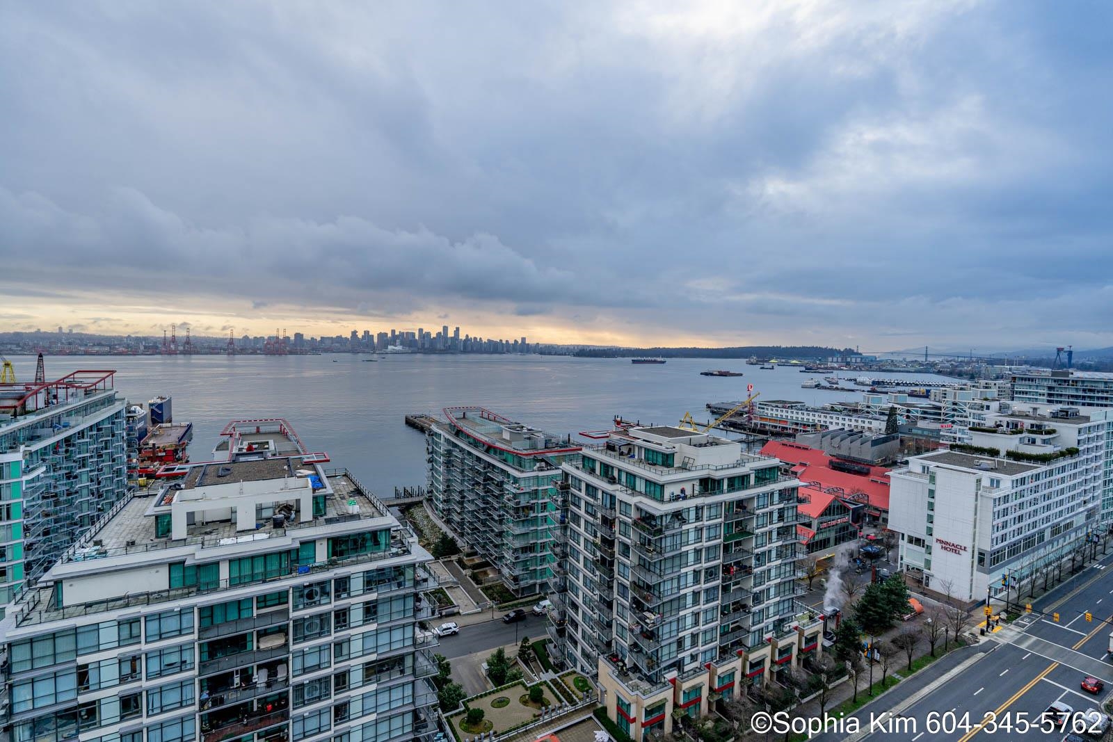 Listing image of 2004 188 E ESPLANADE