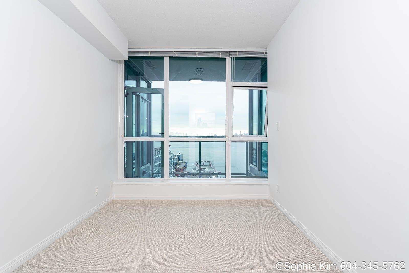 Listing image of 2004 188 E ESPLANADE
