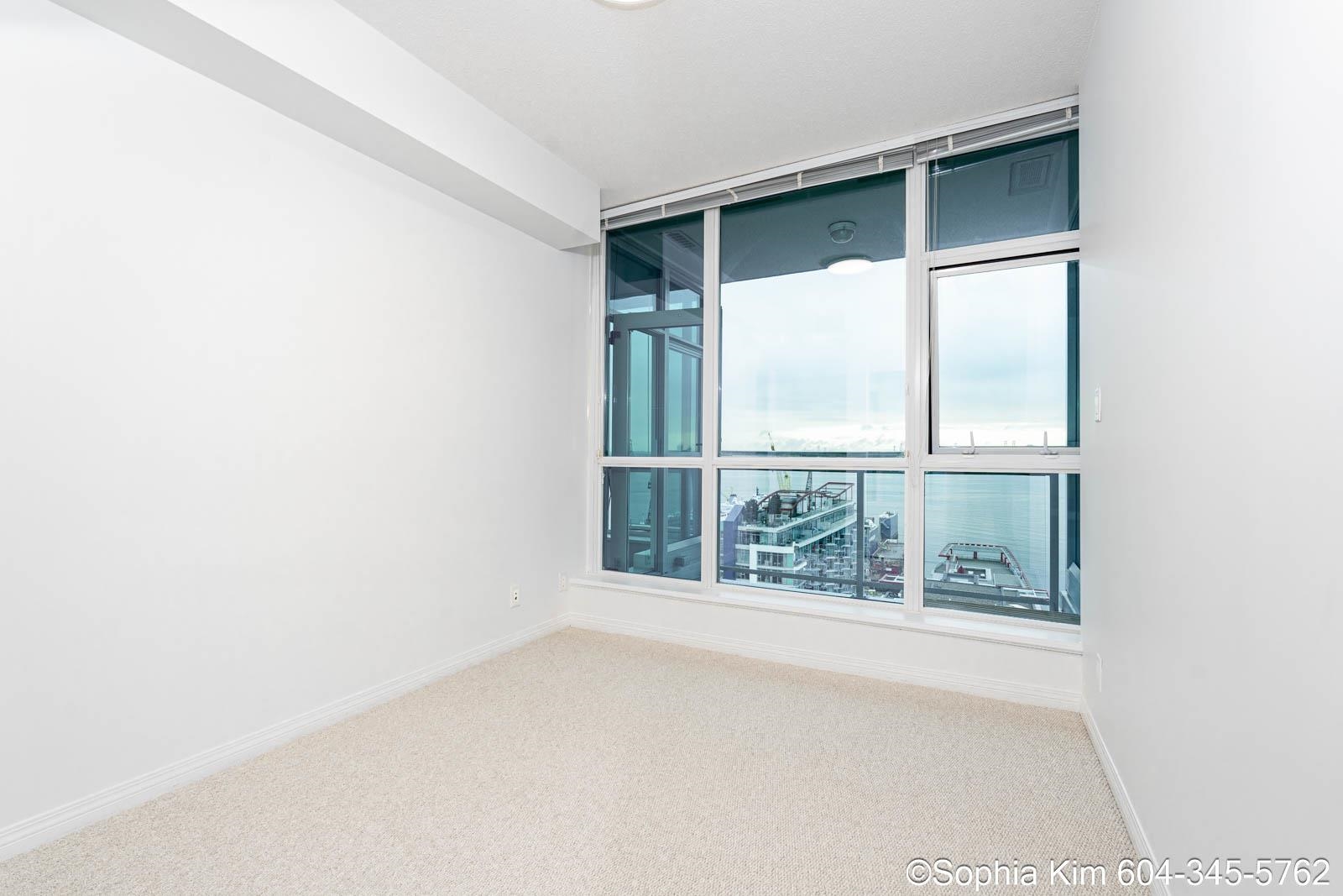 Listing image of 2004 188 E ESPLANADE