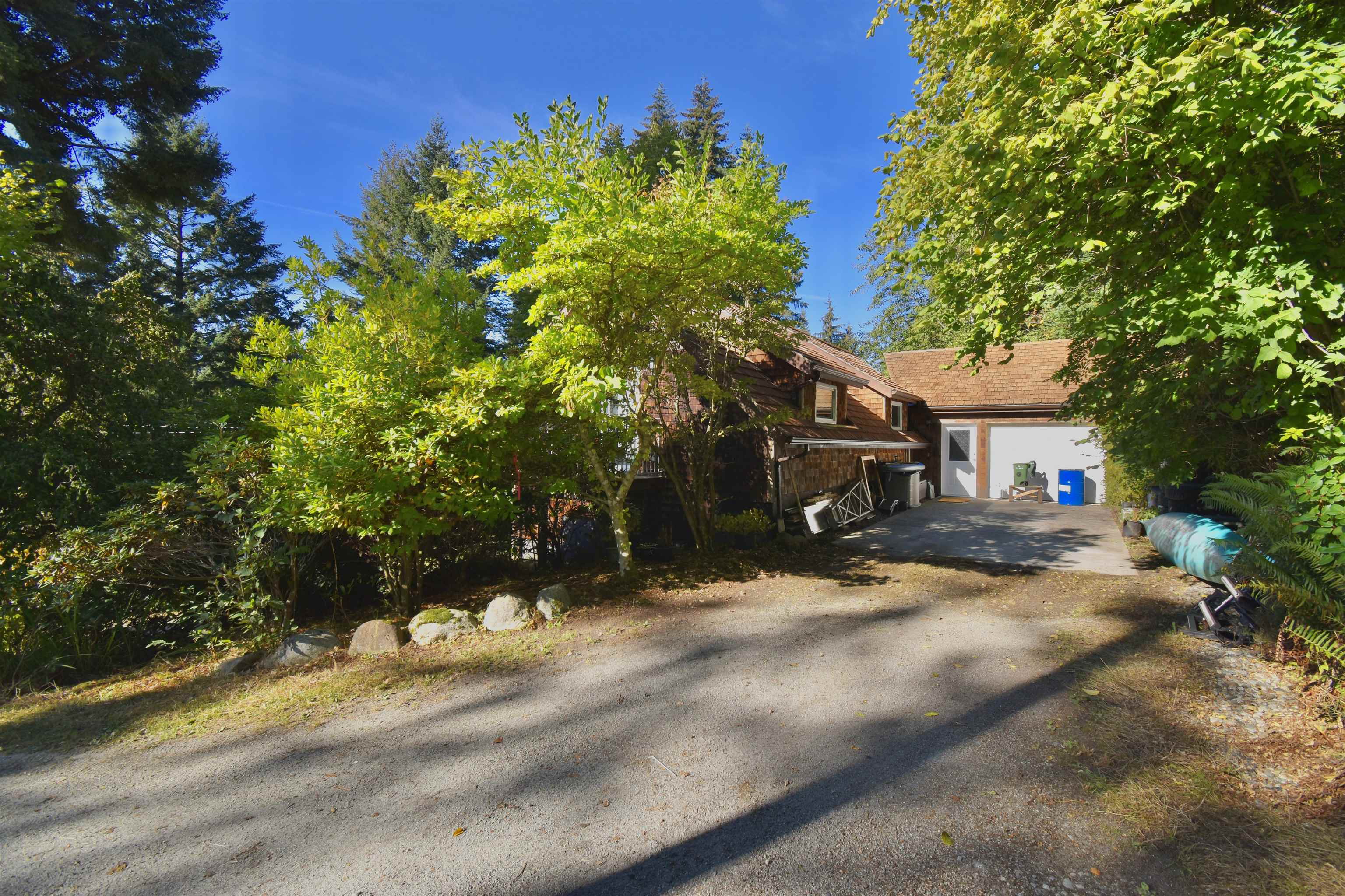 1390 Gower Point Road, Gibsons, Gibsons & Area, V0N 1V3 1