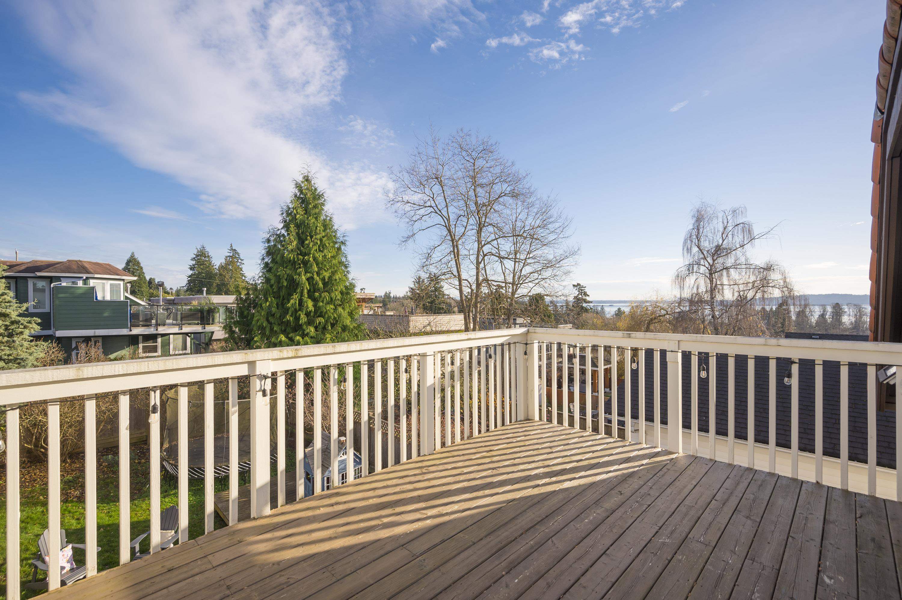 952 Habgood Street, White Rock, White Rock, V4B 4W6 21