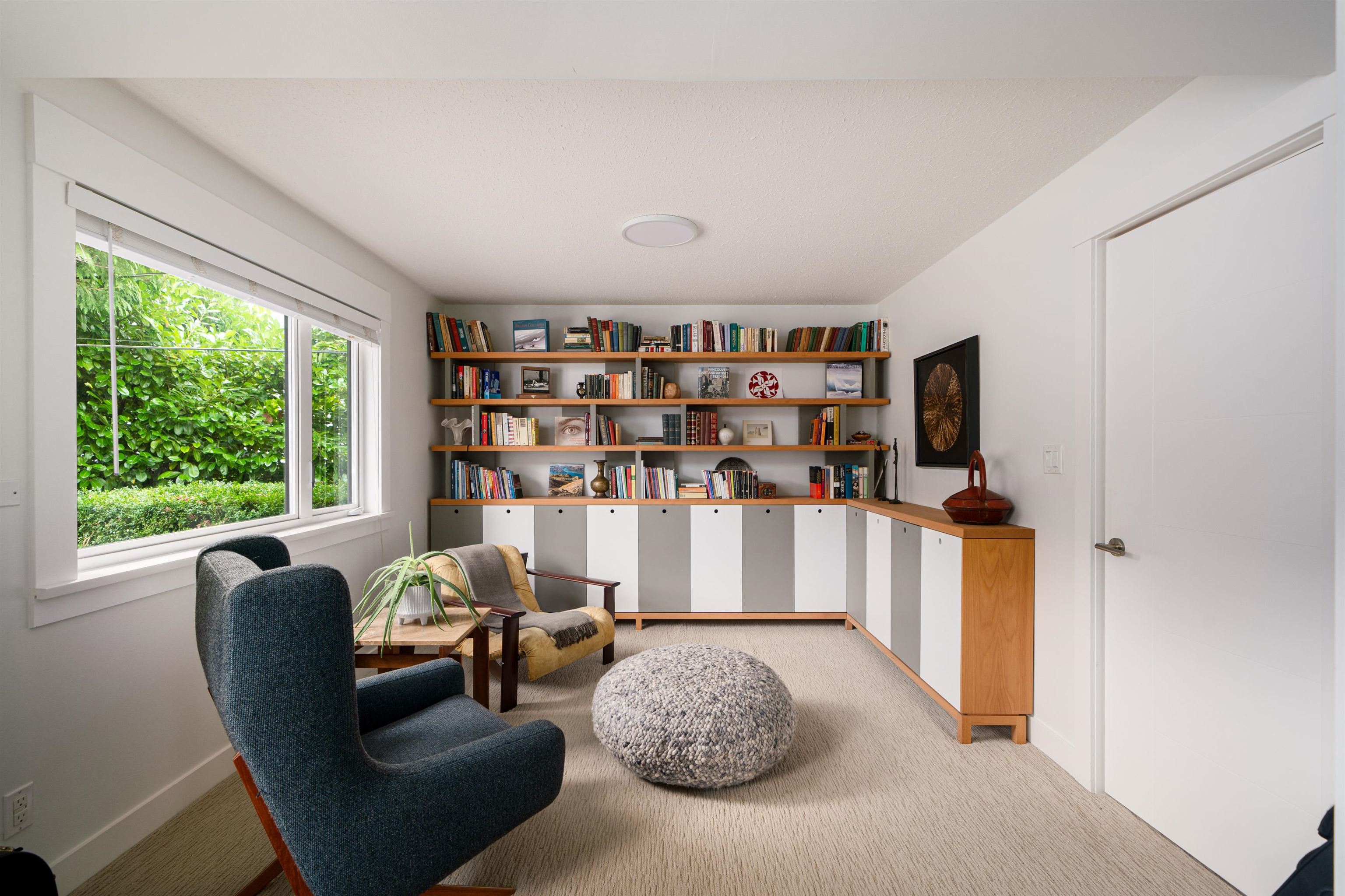 Listing image of 3757 ST PAULS AVENUE