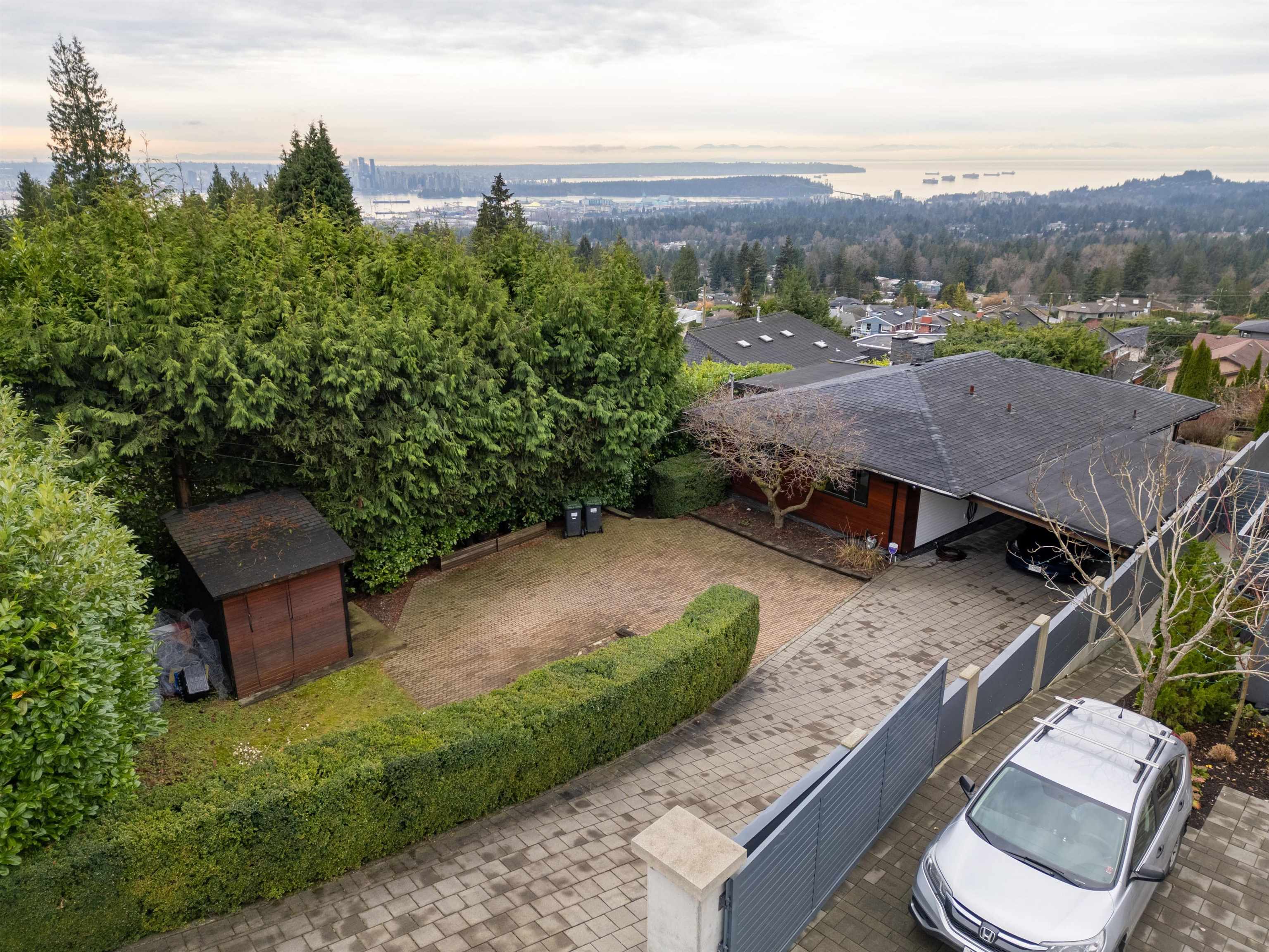 Listing image of 3757 ST PAULS AVENUE