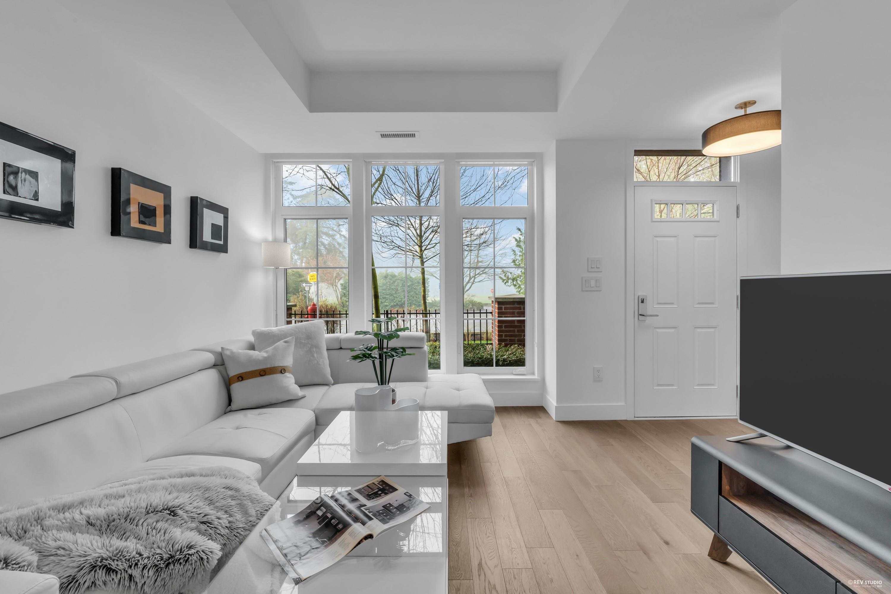 Listing image of 118 2070 CURLING ROAD