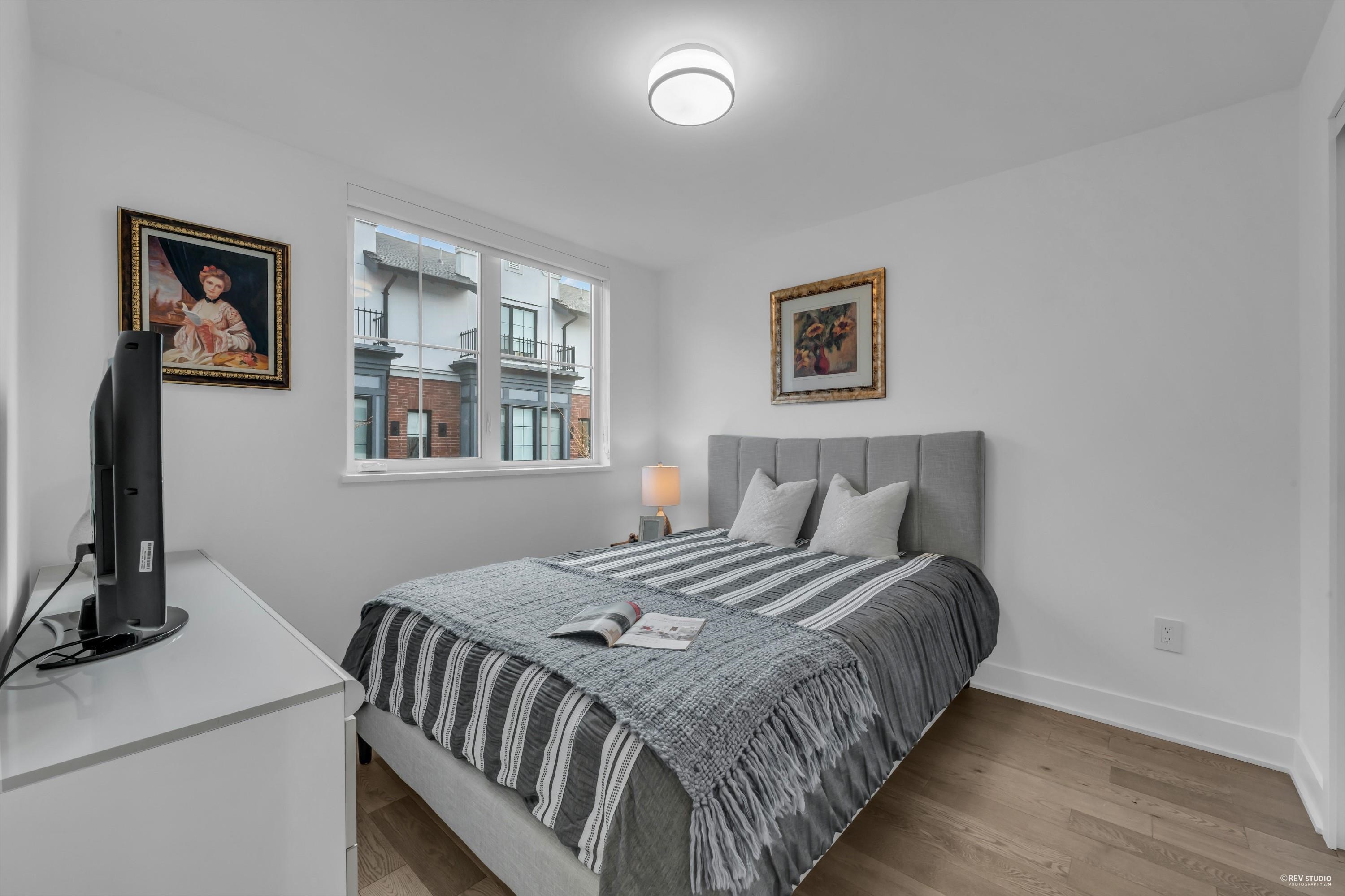 Listing image of 118 2070 CURLING ROAD