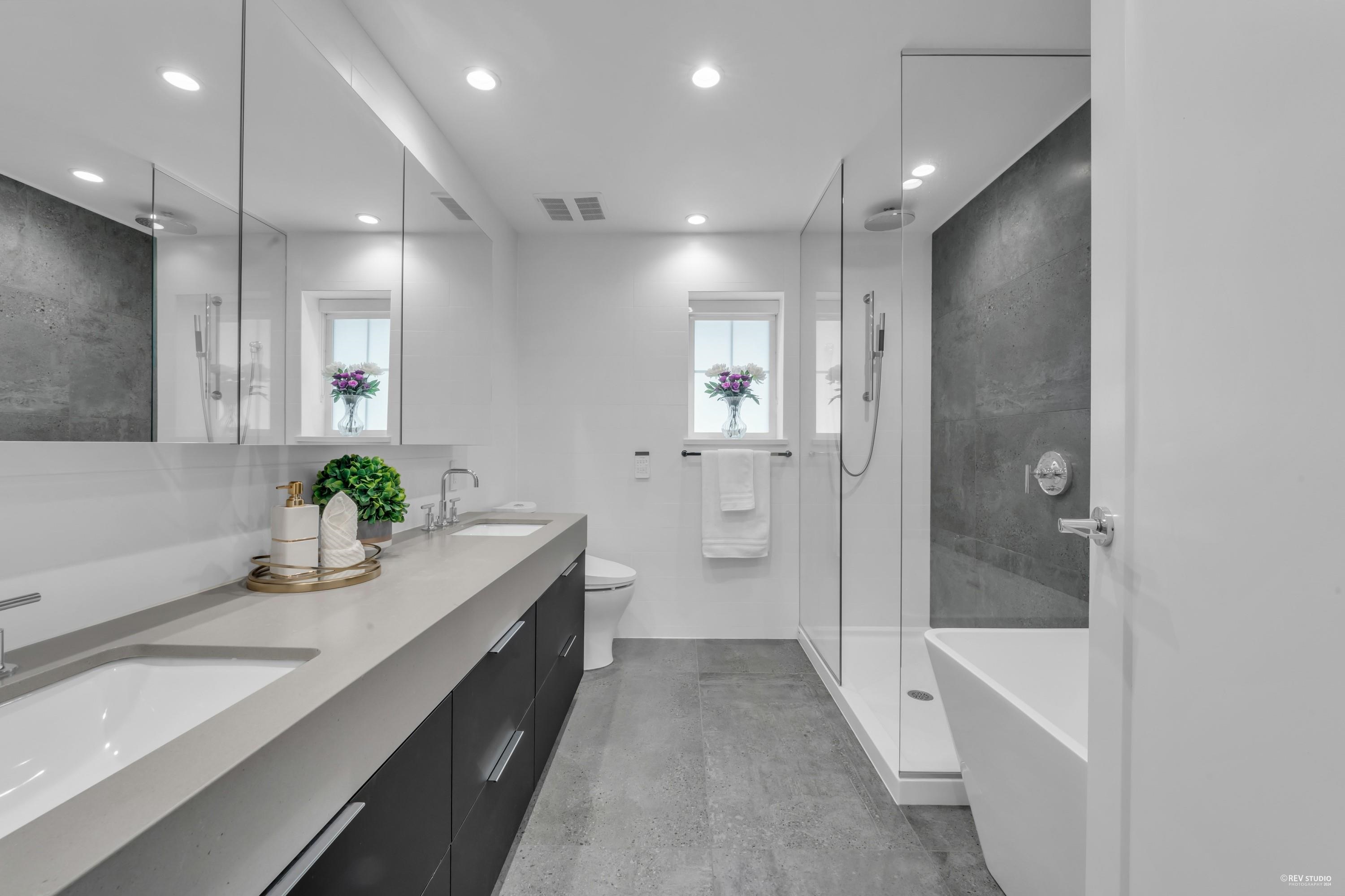 Listing image of 118 2070 CURLING ROAD