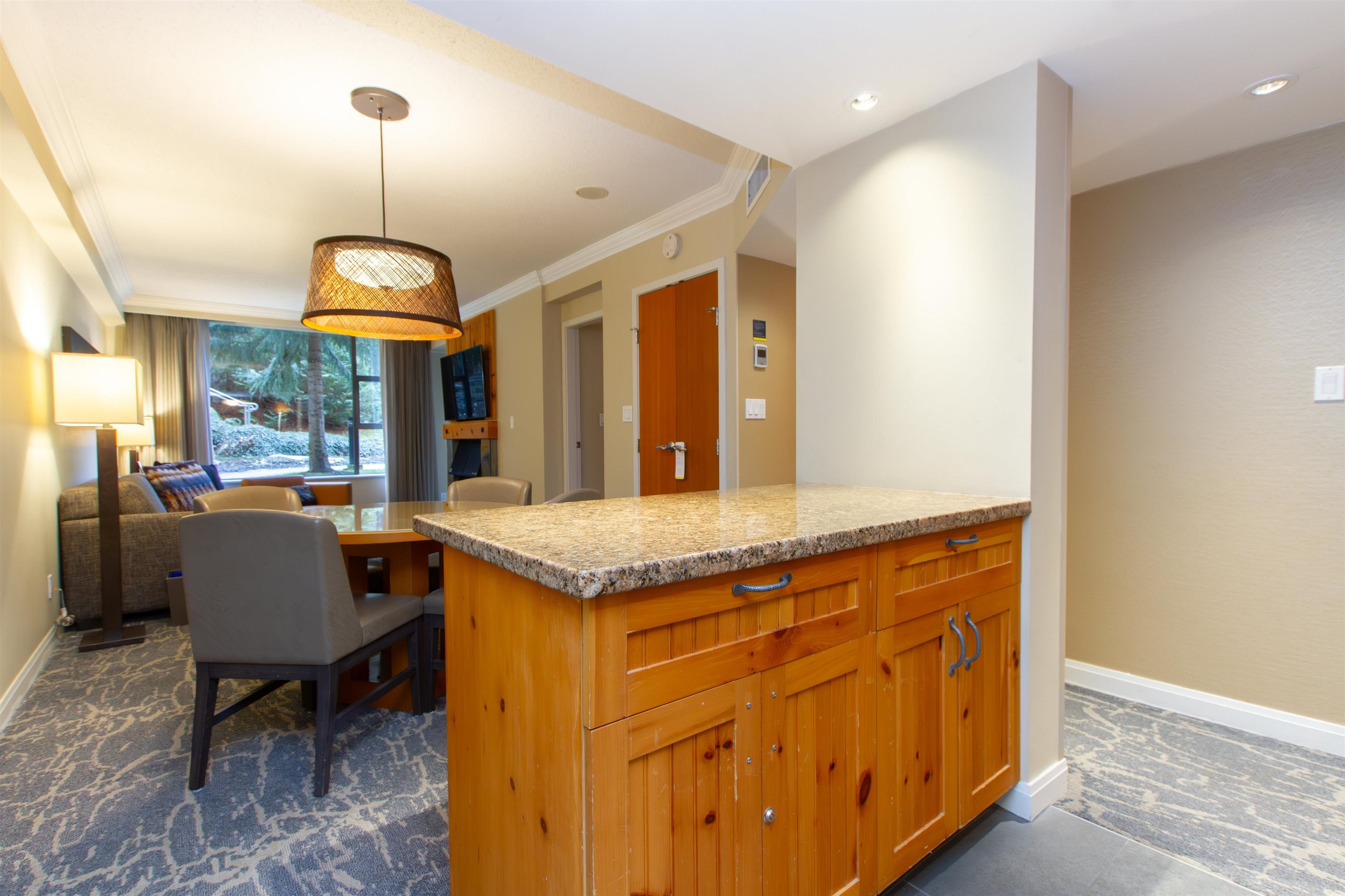 418 4090 Whistler Way, Whistler, Whistler Village, V8E 1J3 4