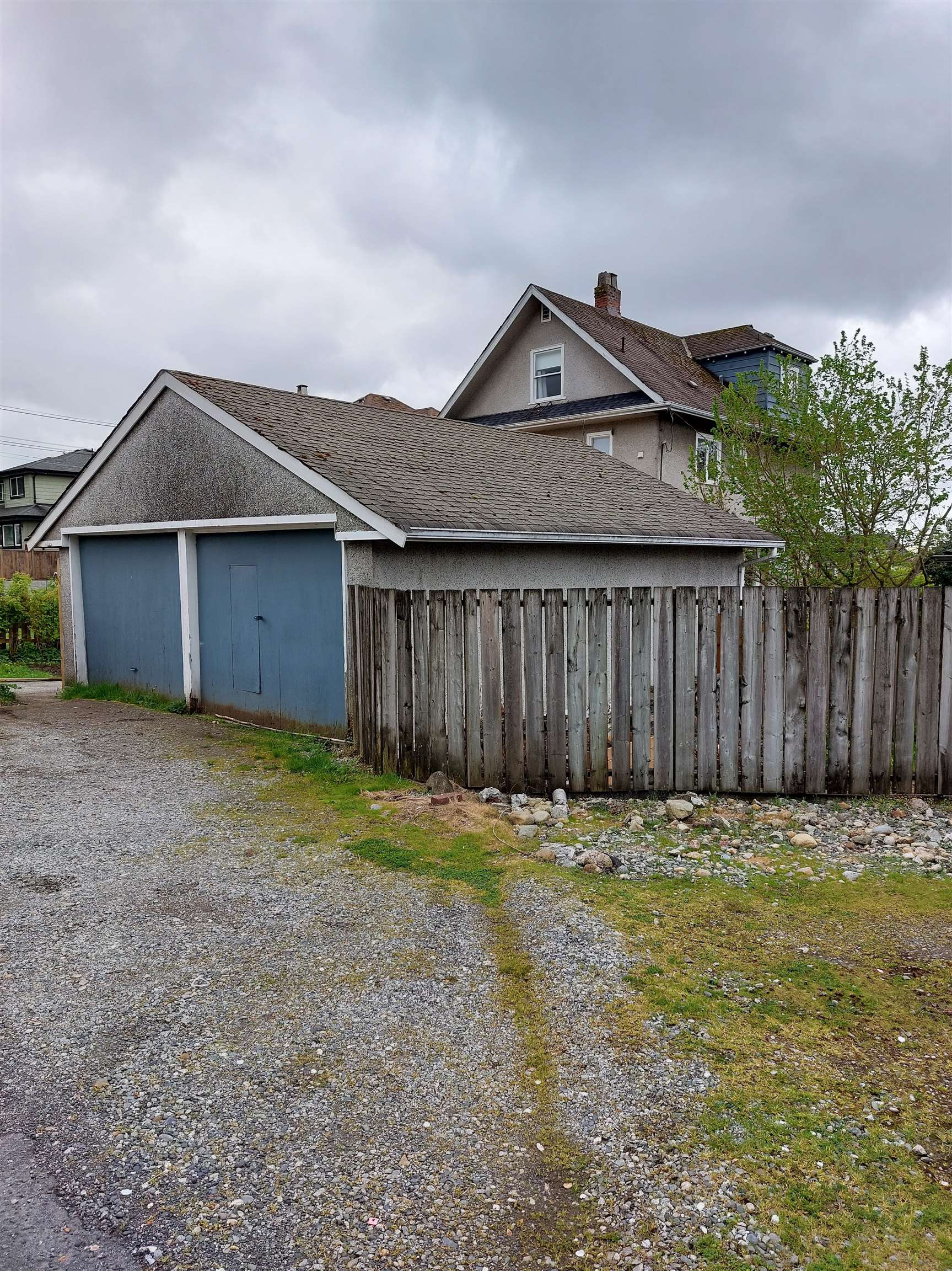 Listing image of 444 E 6TH STREET