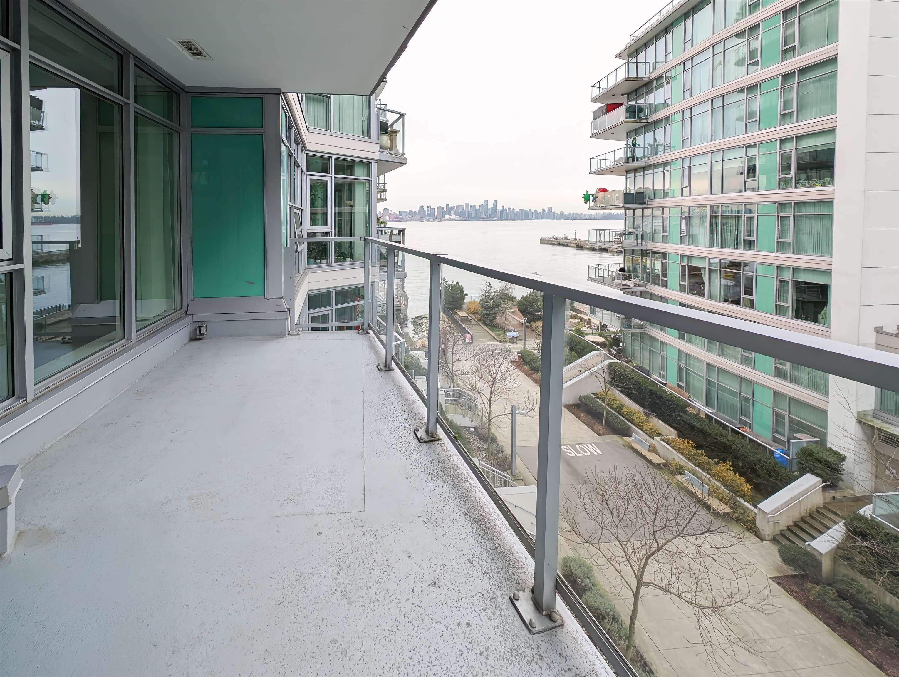 Listing image of 404 199 VICTORY SHIP WAY
